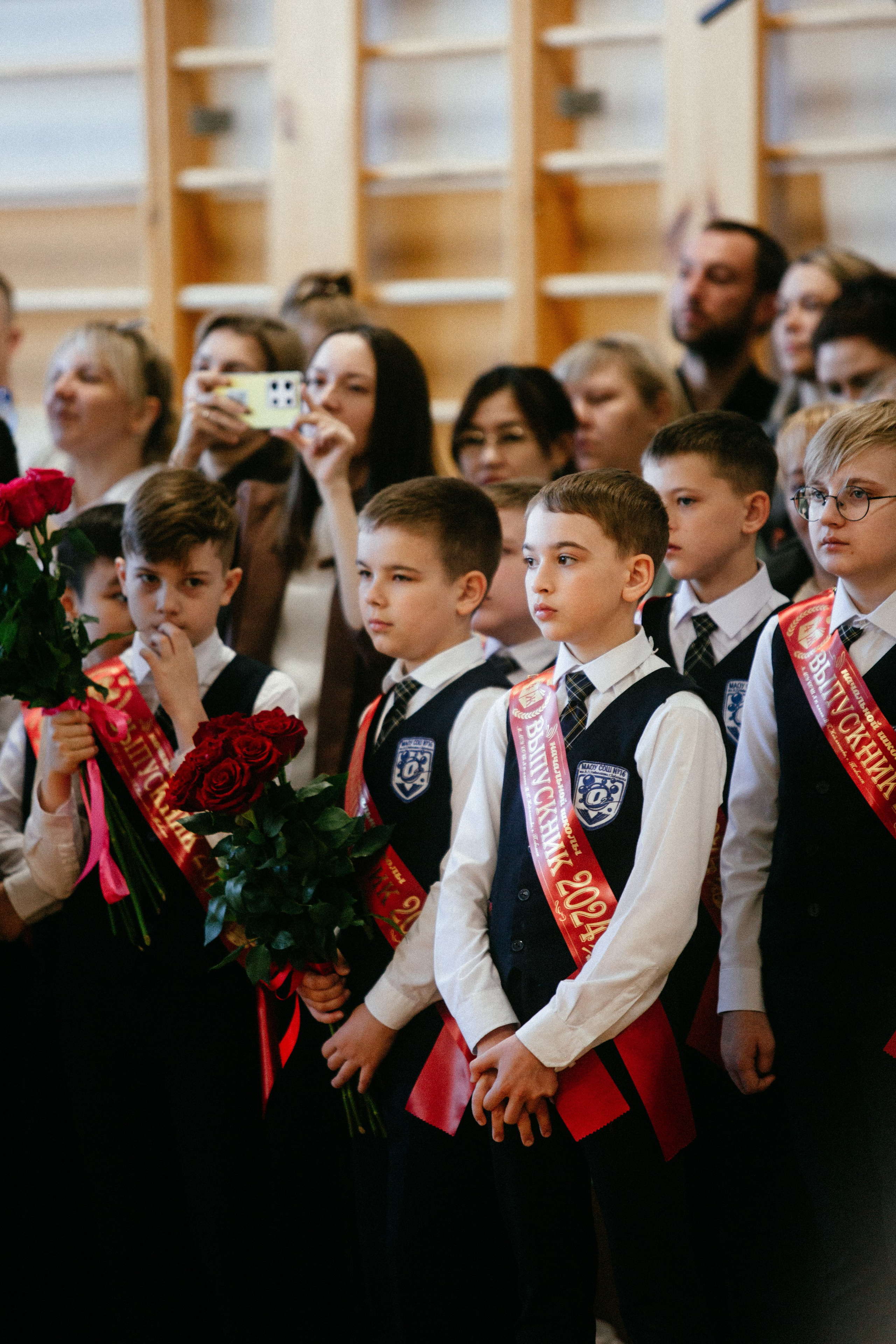 Выпускной в начальной школе. Арт-фотограф Крис Л. в Тобольске: портрет, семейные, свадьбы
