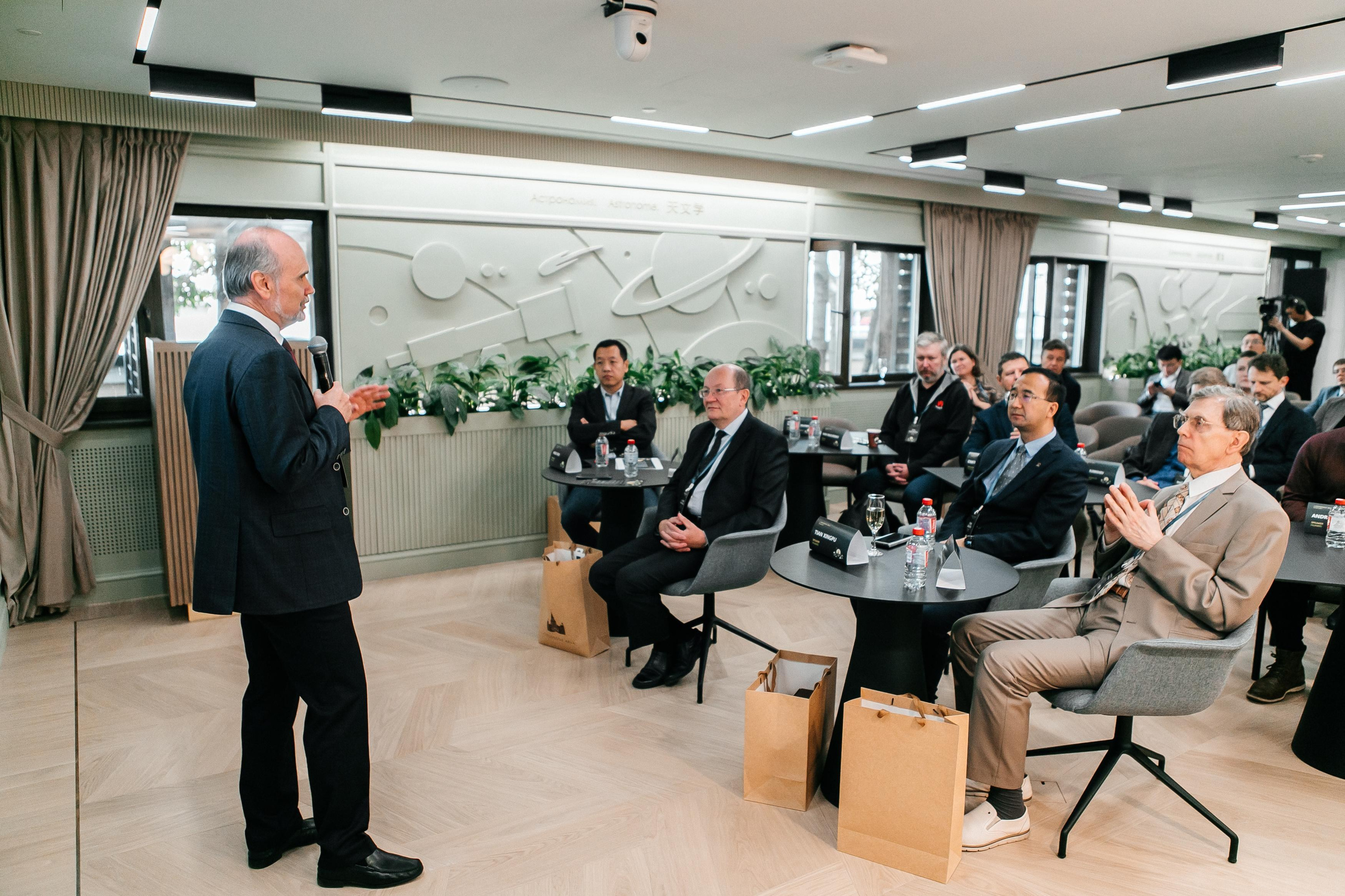 HUAWEI Открытие офиса «Lomonosov hall». Фотограф в Москве Дмитрий Жарков