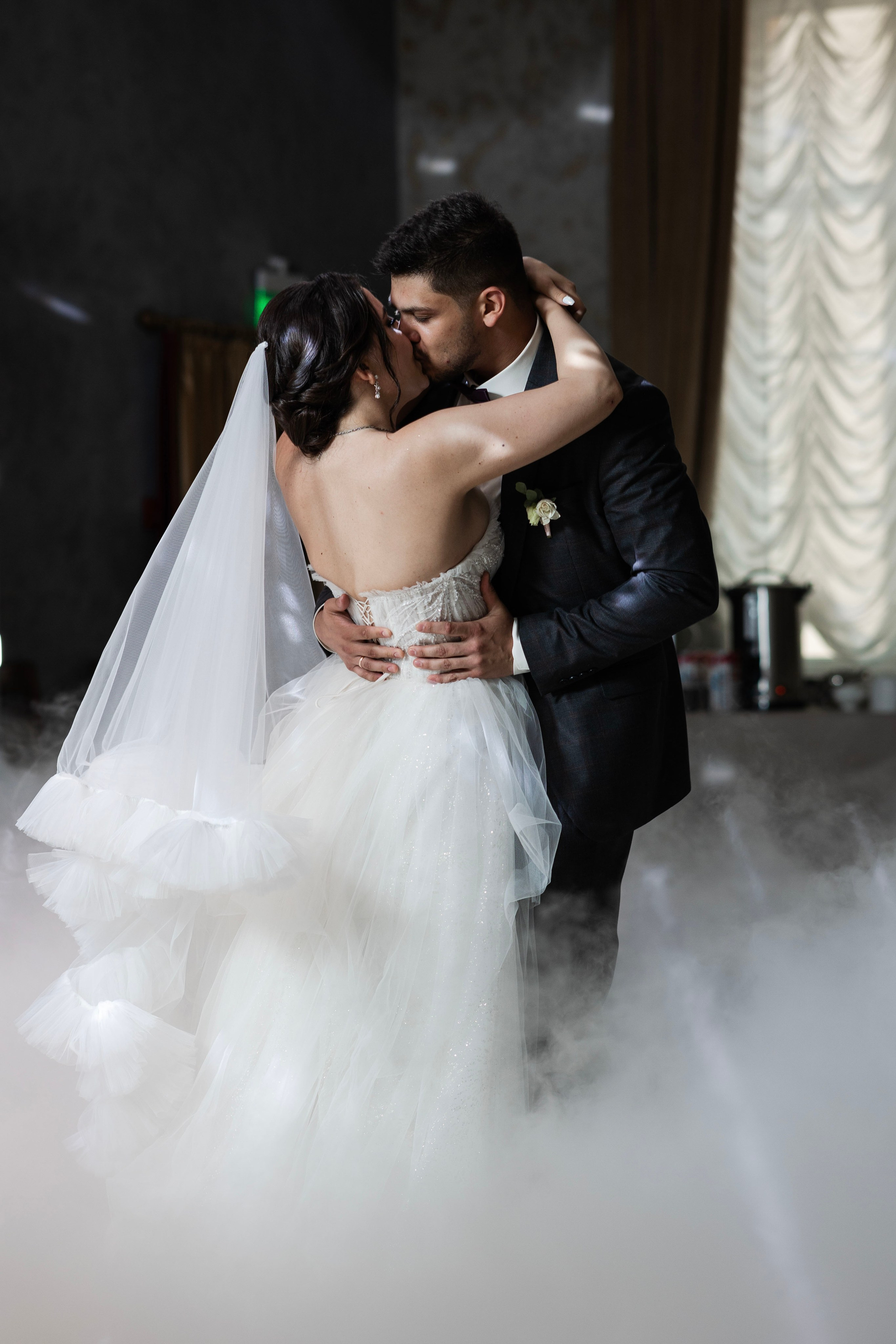 Wedding photographer Saint-Peterburg — живые свадебные фотографии. Pozdnishevkirill
