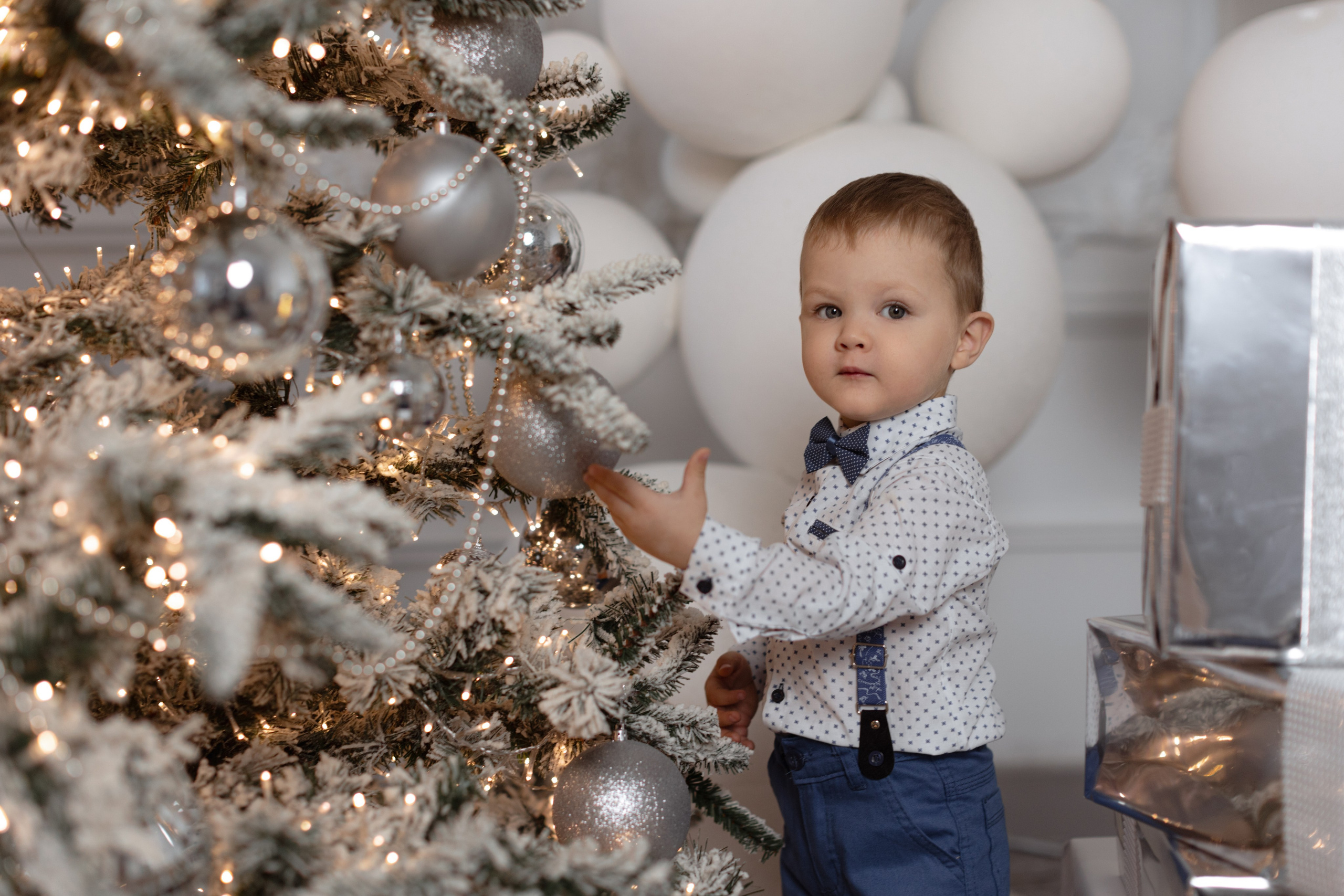 Новогодняя съемка в Мун (зал Классический). Фотограф беременности и новорожденных в Красноярске Вета Ланская