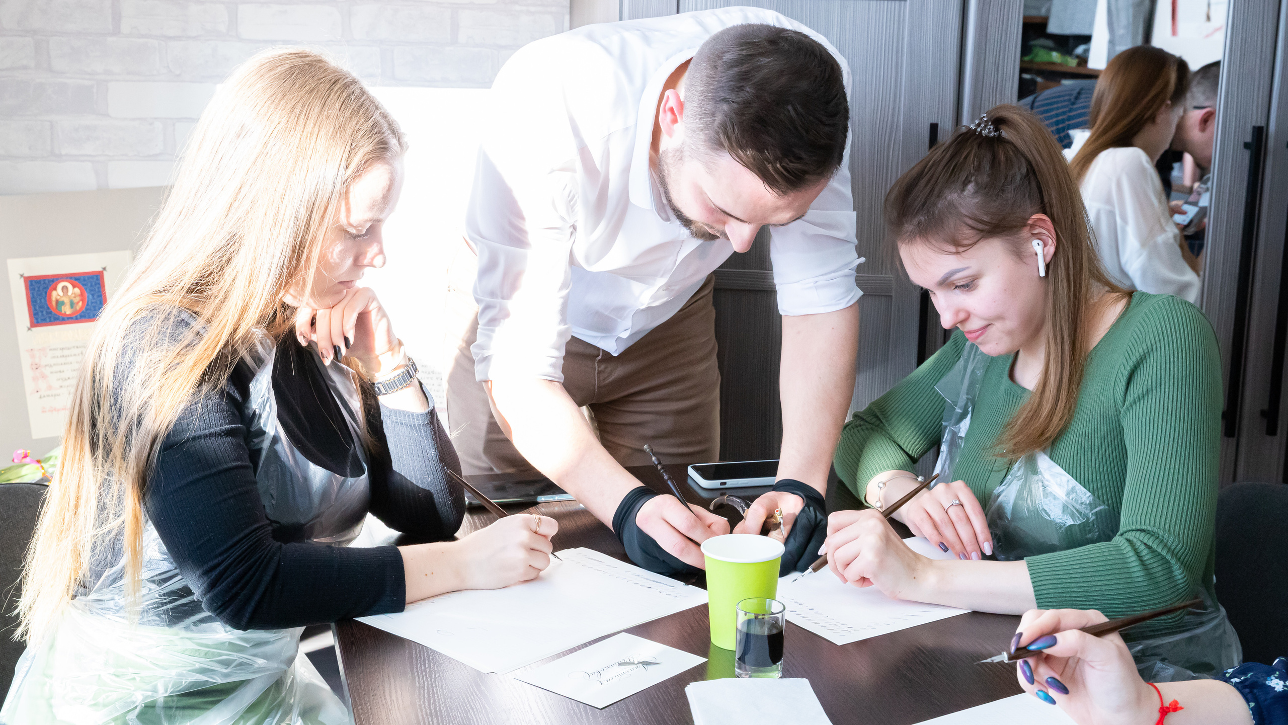 Выездные мероприятия. Каллиграф Константин Парсаданов