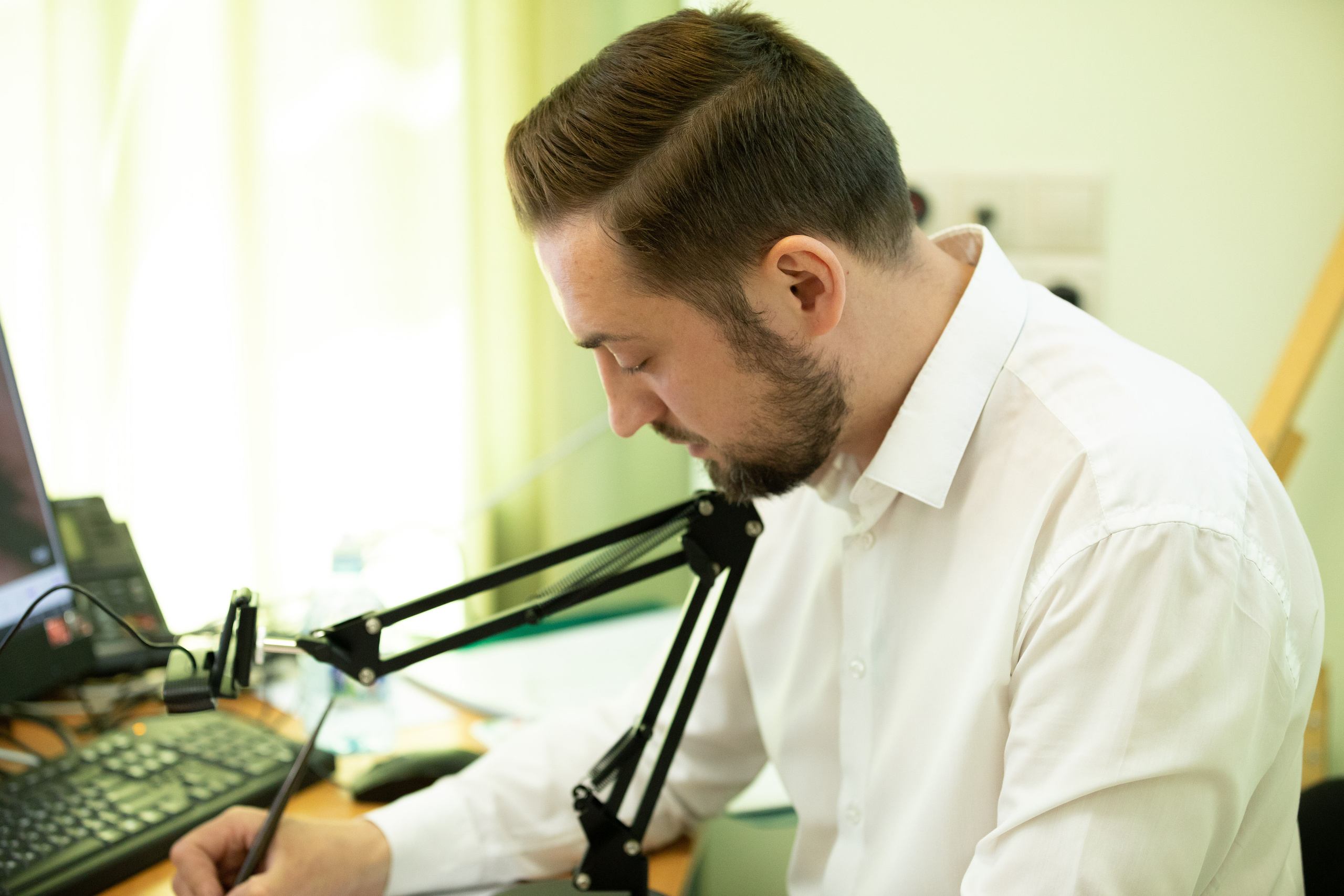 Обучение. Каллиграф Константин Парсаданов