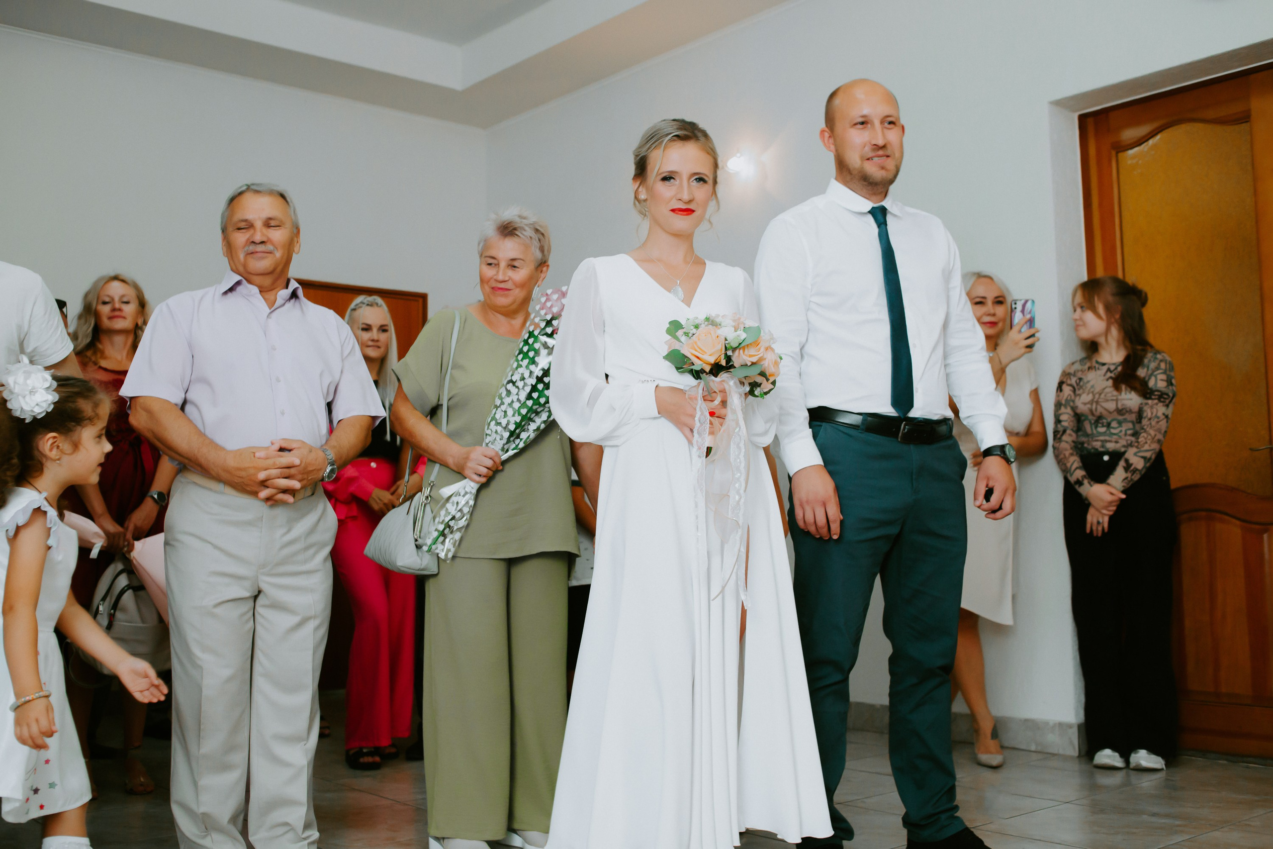 Загс и прогулка. Елена и Виктор. Фотограф в Челябинске Ополихина Анна