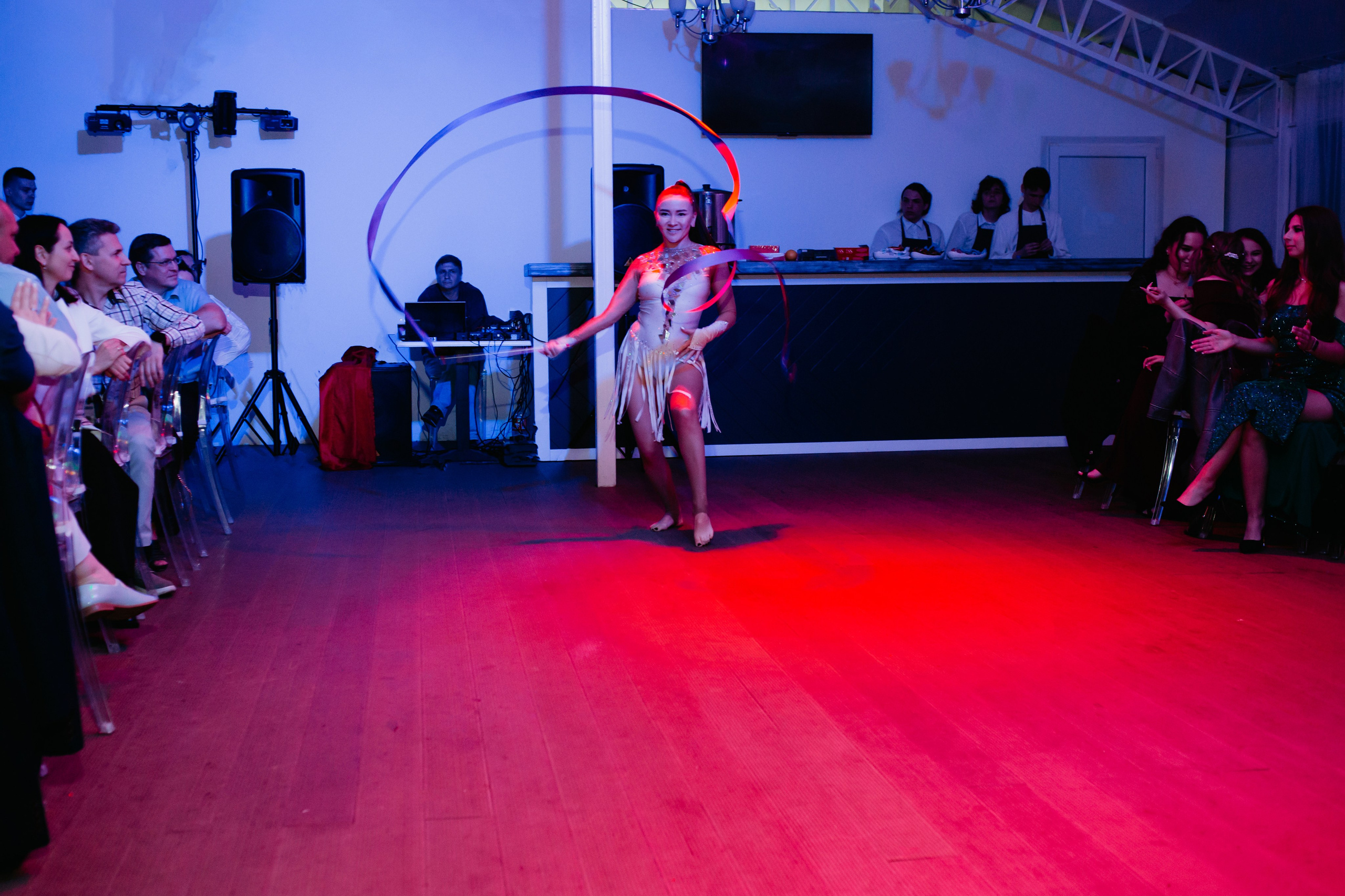 Выпускной 2025 (41 школа) 11 класс. Фотограф в Челябинске Ополихина Анна