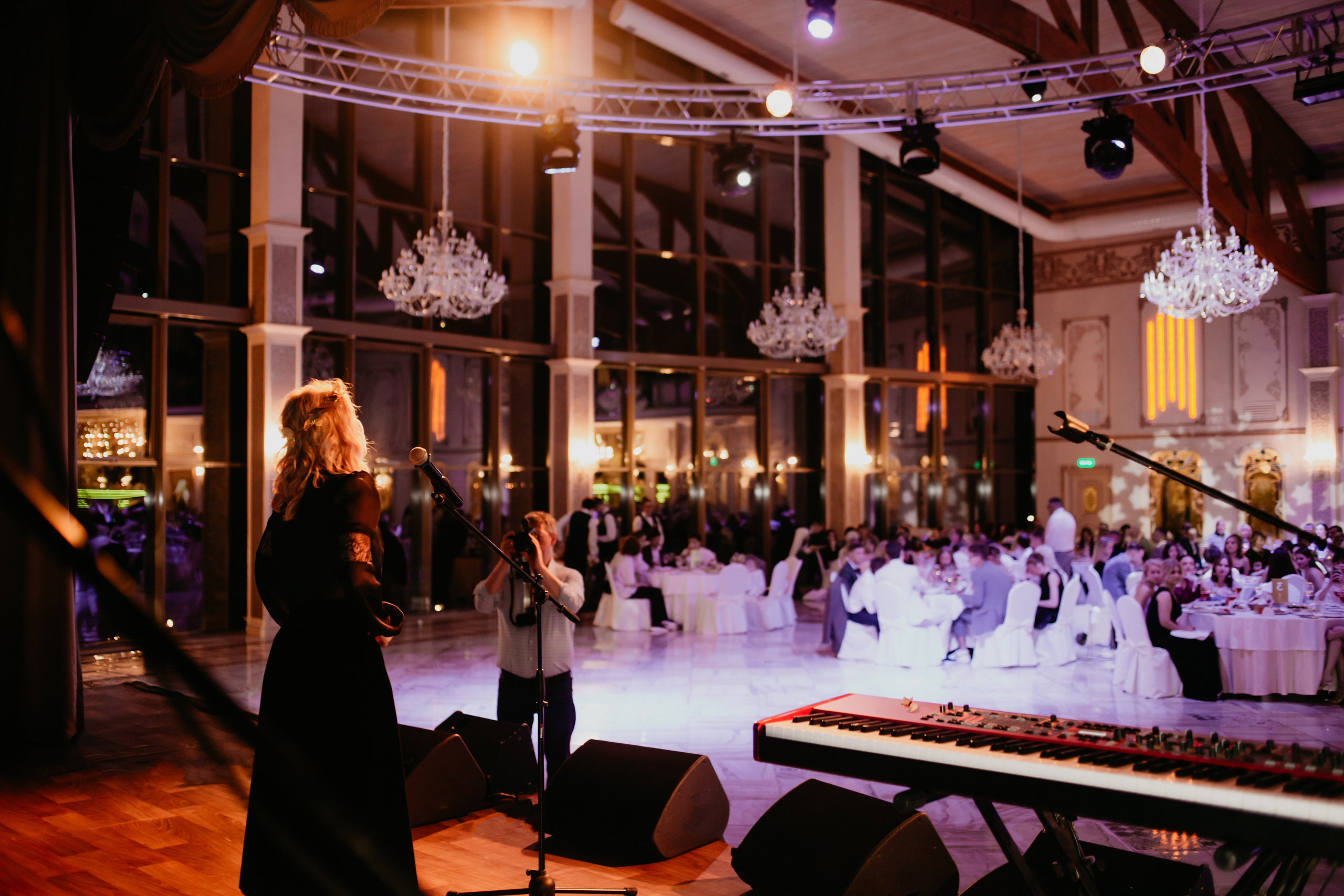 Выпускной. 11 лицей. Фотограф в Челябинске Ополихина Анна