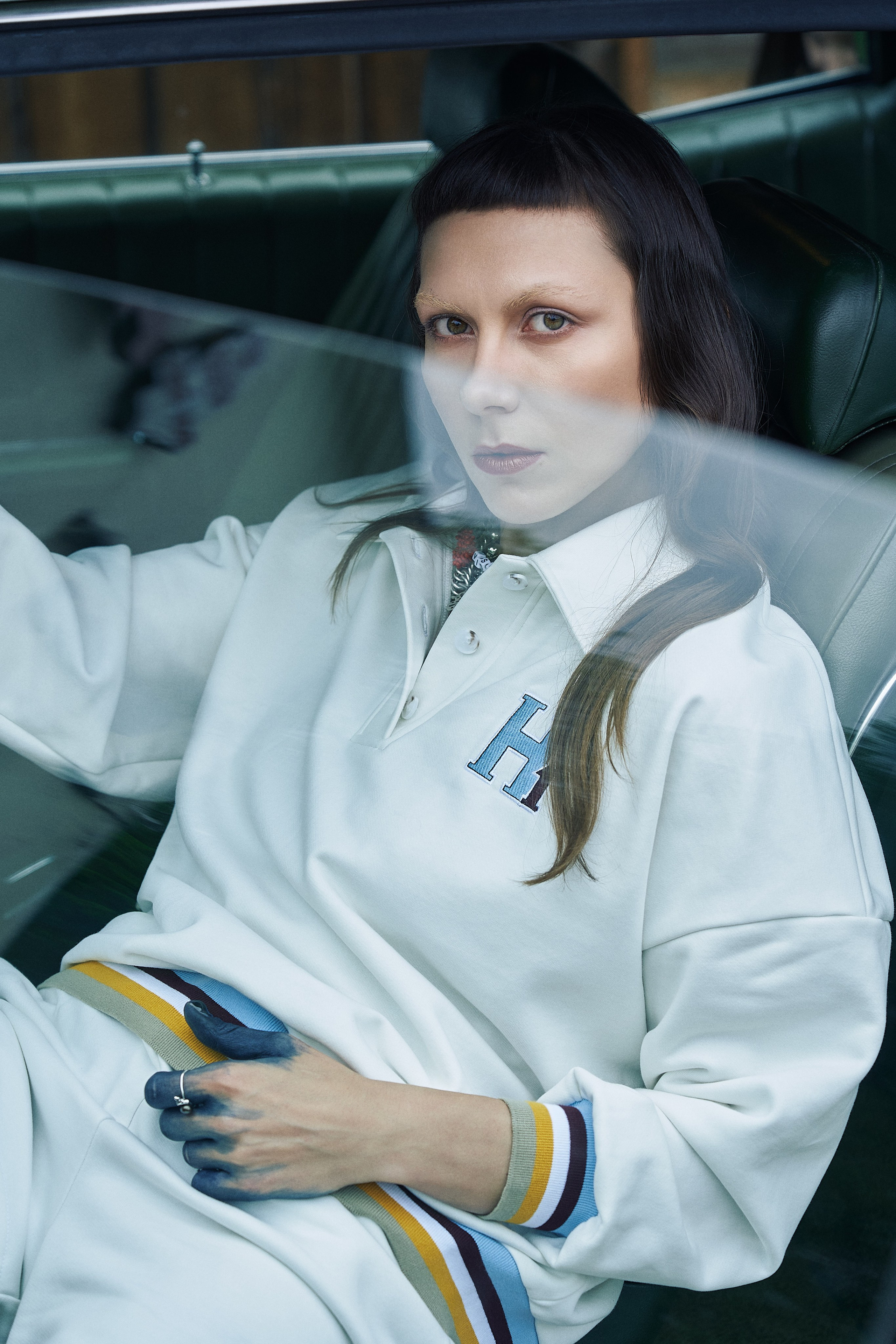 Garage. Фотограф в Москве. Каталог, лукбук, портреты