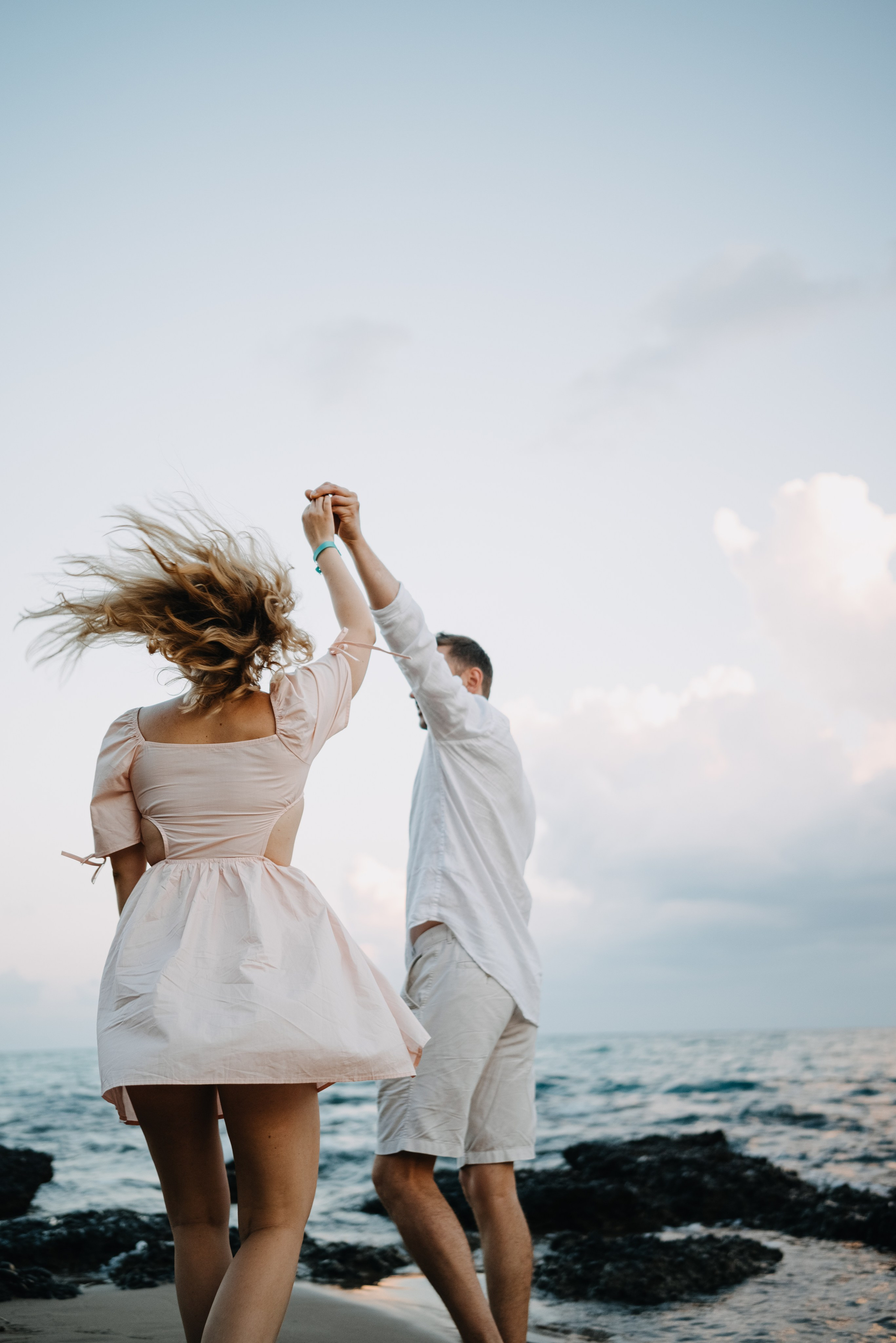 Съемка пары на море. Портретный и свадебный фотограф в Тбилиси • xeniqo