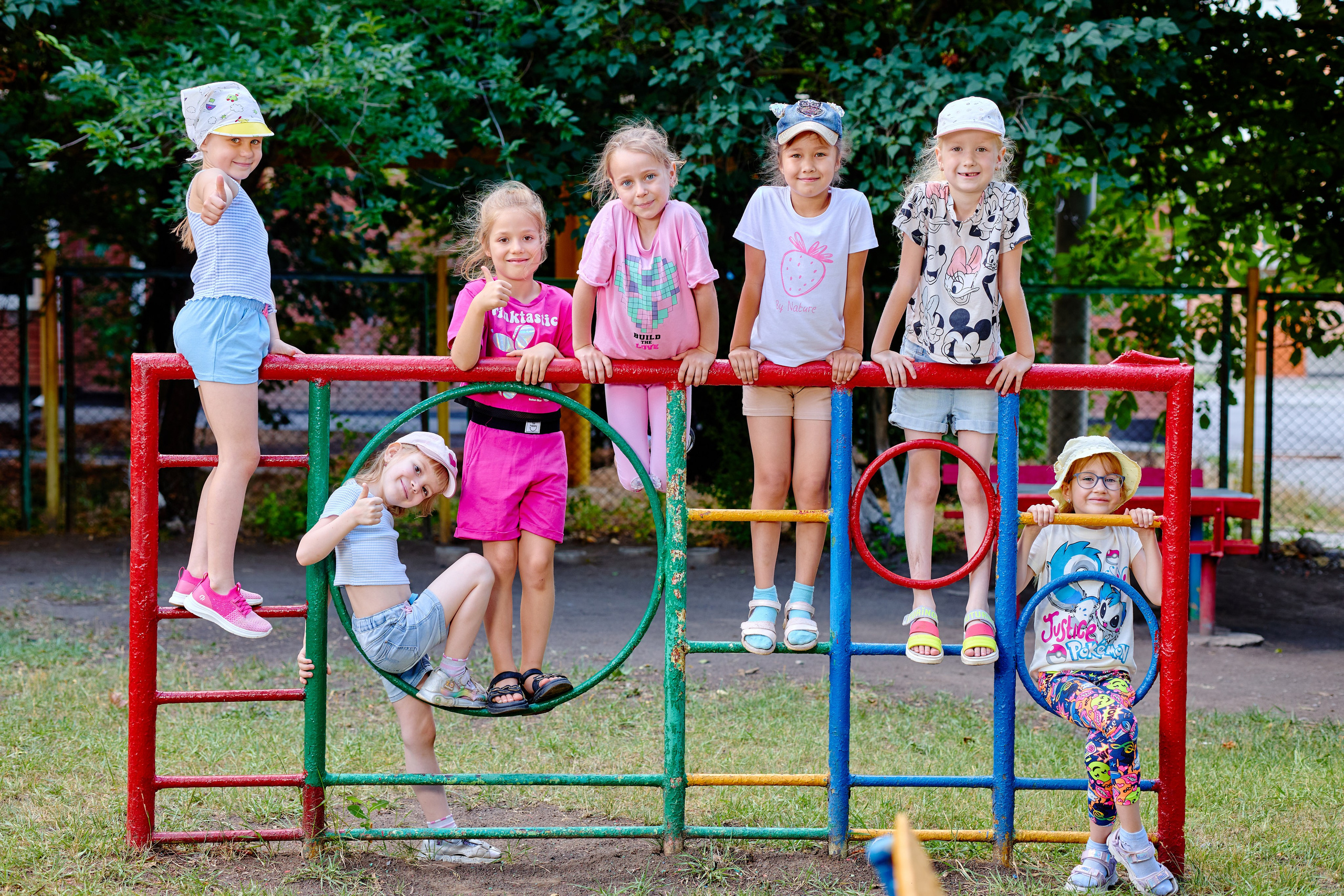 Пример летней съемки в детском саду № 92 Старшая группа Радуга. Фотограф Выпускные альбомы Таганрог Сергей Коробченко