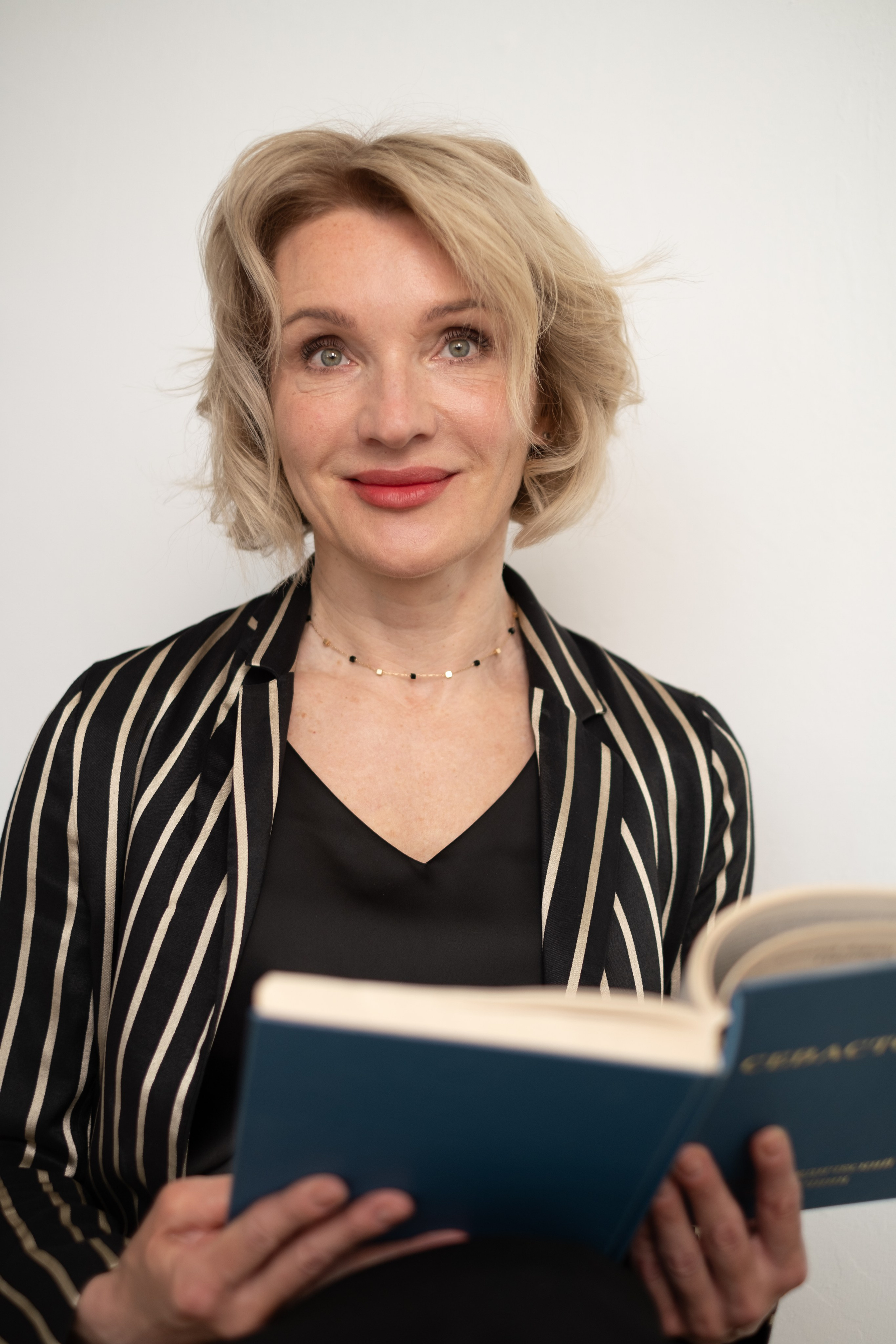 Светлана. Профессиональная фотосъемка в Крыму. Натуральные эмоции и живые кадры. Забронируйте дату прямо сейчас!