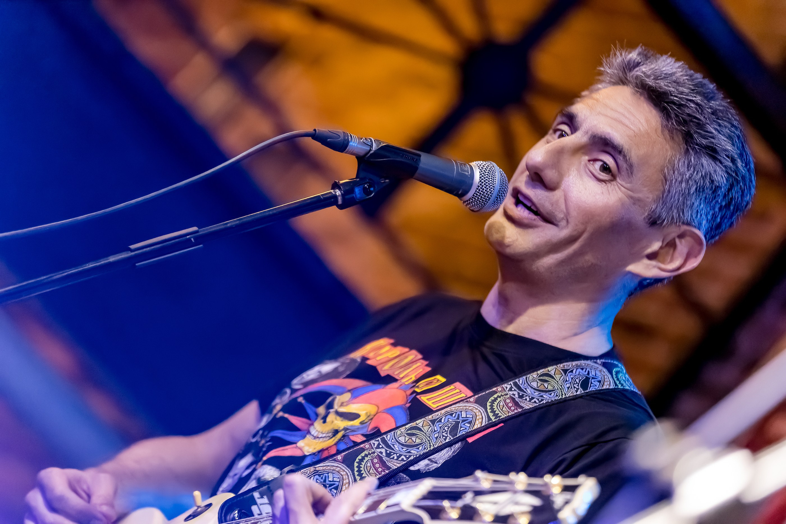 LifePub 29.03.2023. Московская кавер-группа BankBand