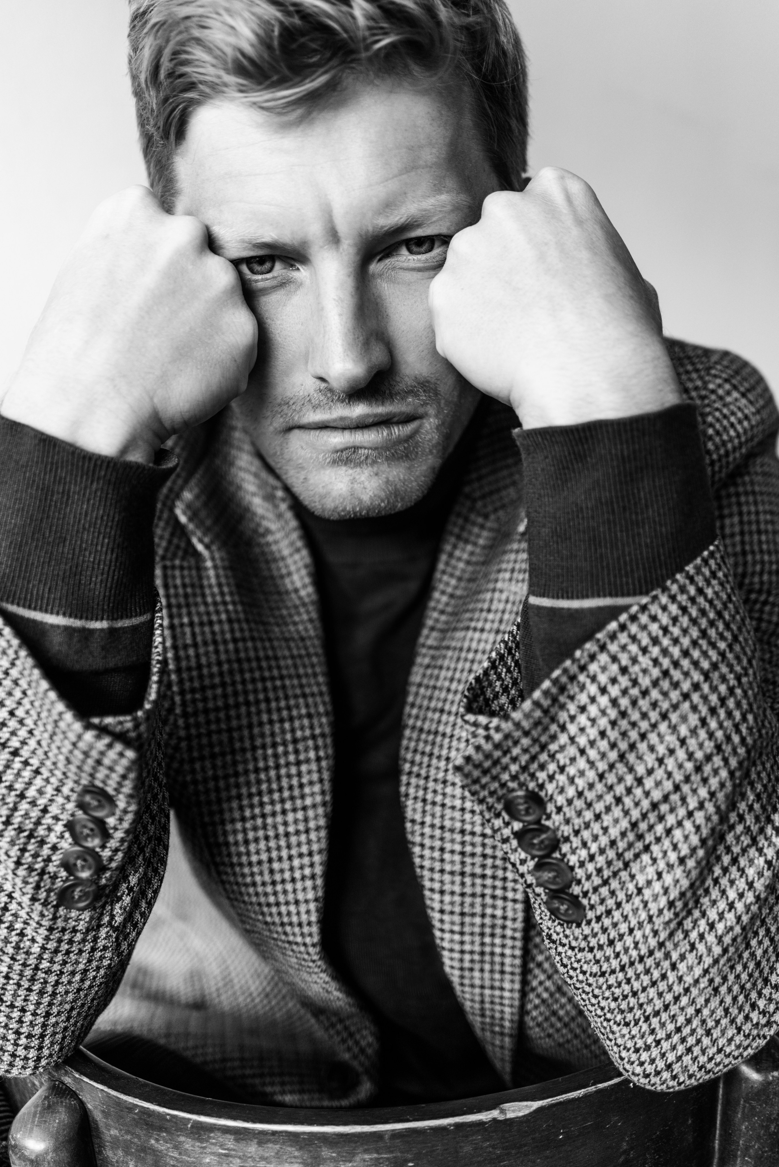 Мужские портреты. Портфолио фотографа Евгении Безрук. Мужской фотограф Евгения Безрук в Москве