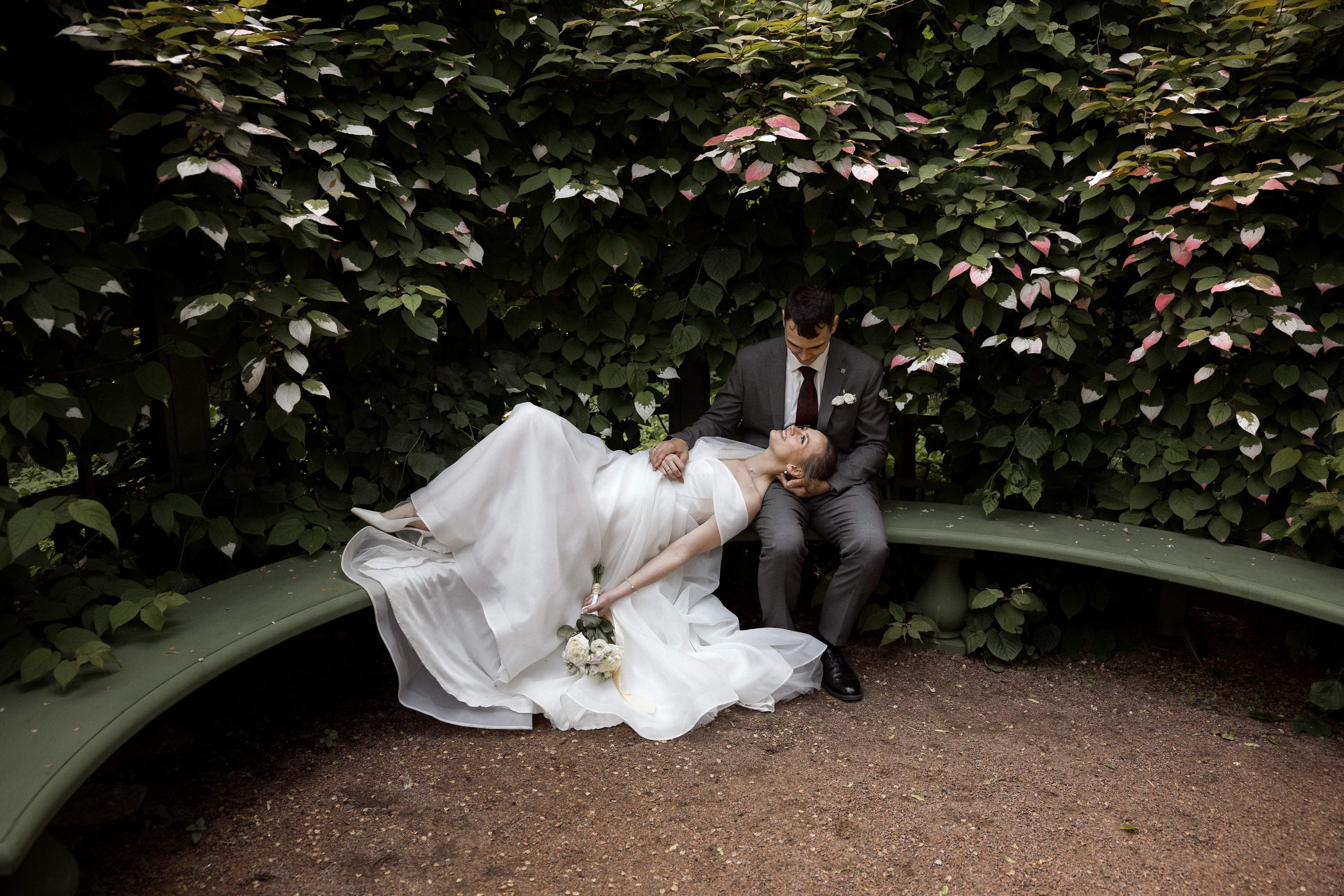 Искренняя любовь. Свадебный фотограф Игорь Брундасов 8PHOTO на свадьбу венчание загс СПб