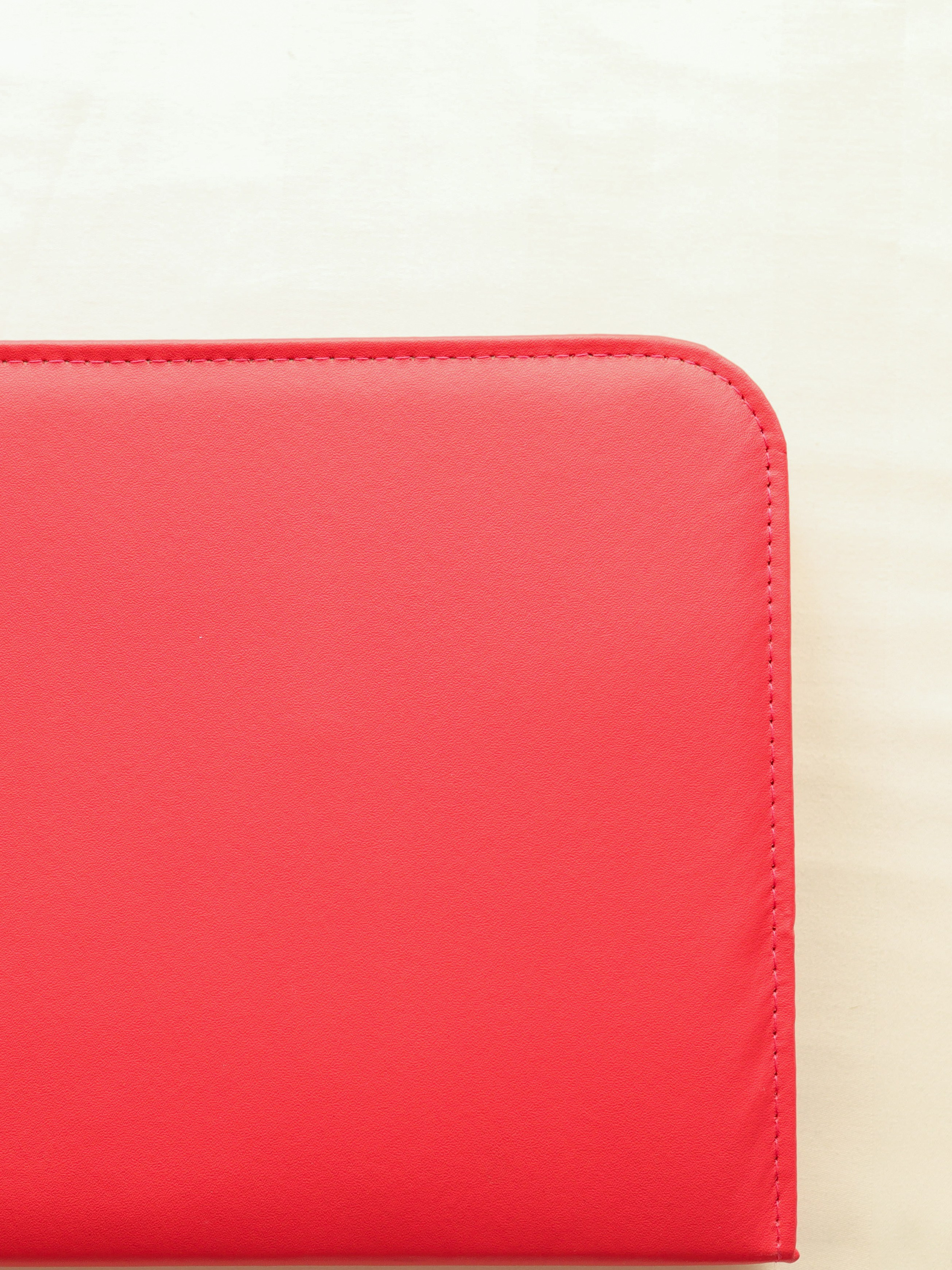 Швейный набор. Ваш семейный фотограф