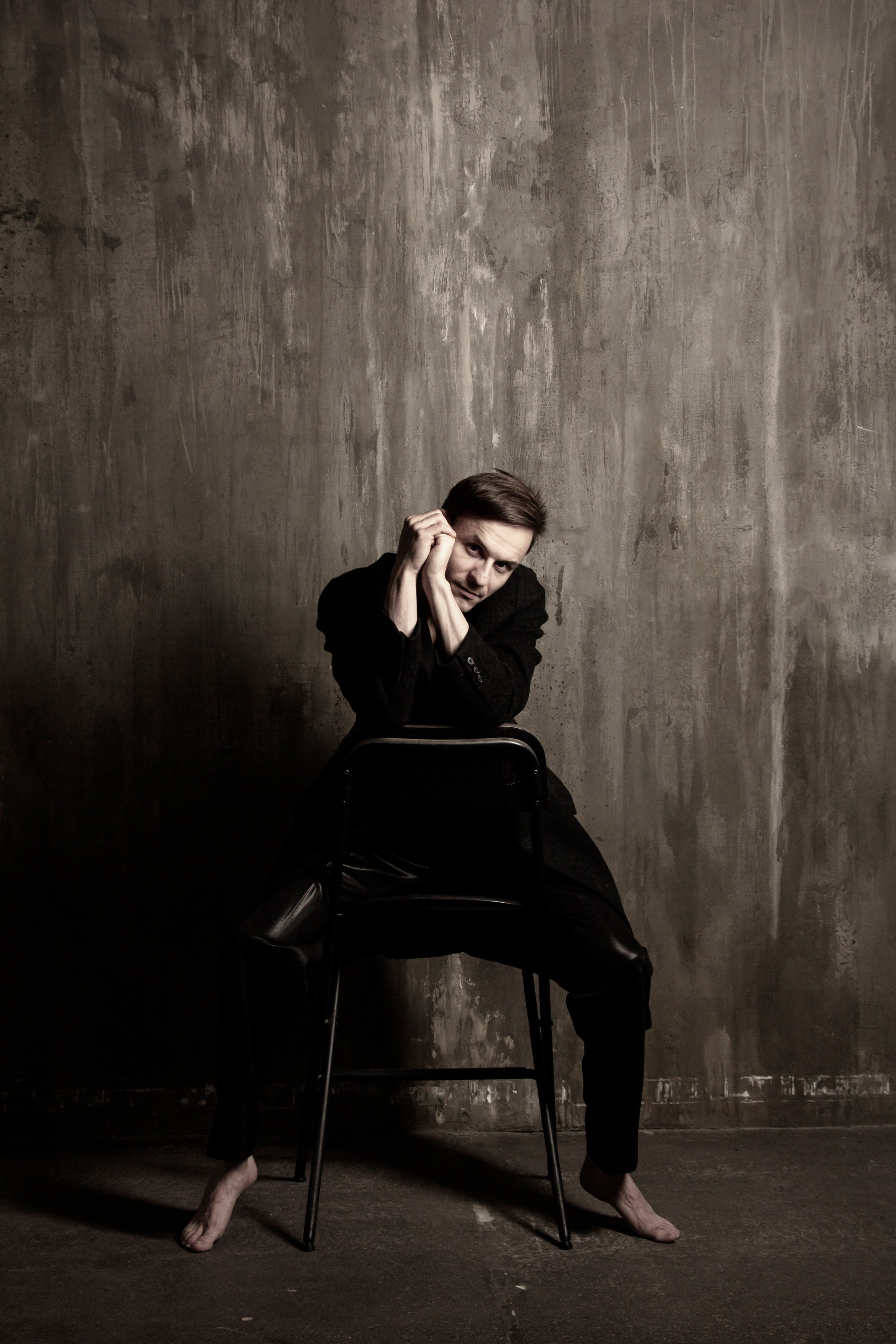 Фотосессия «Черное пальто». Портретный фотограф в Москве и Московской области Гнутиков Сергей