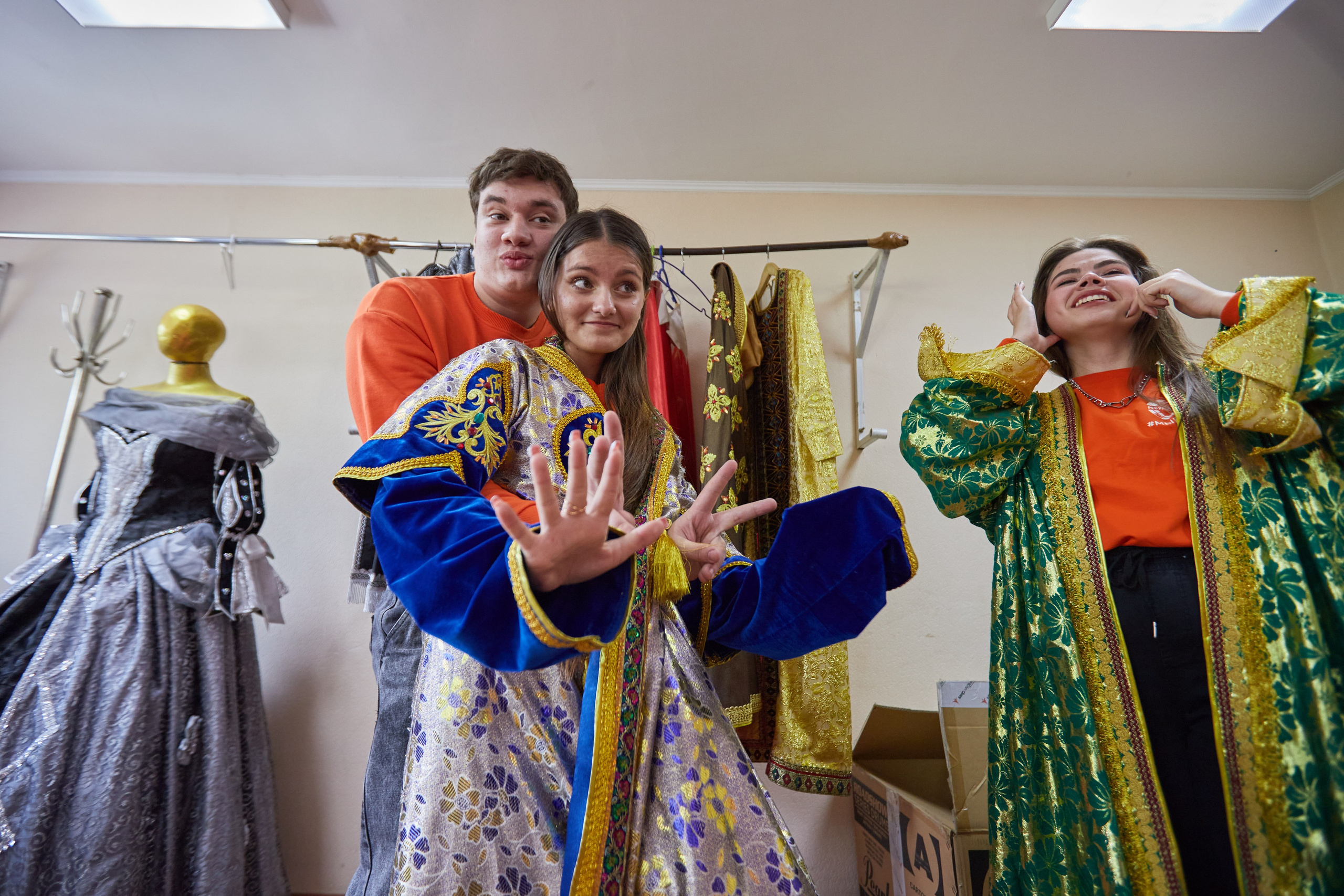 Экскурсия в театре. Фотограф Юлия Маринина