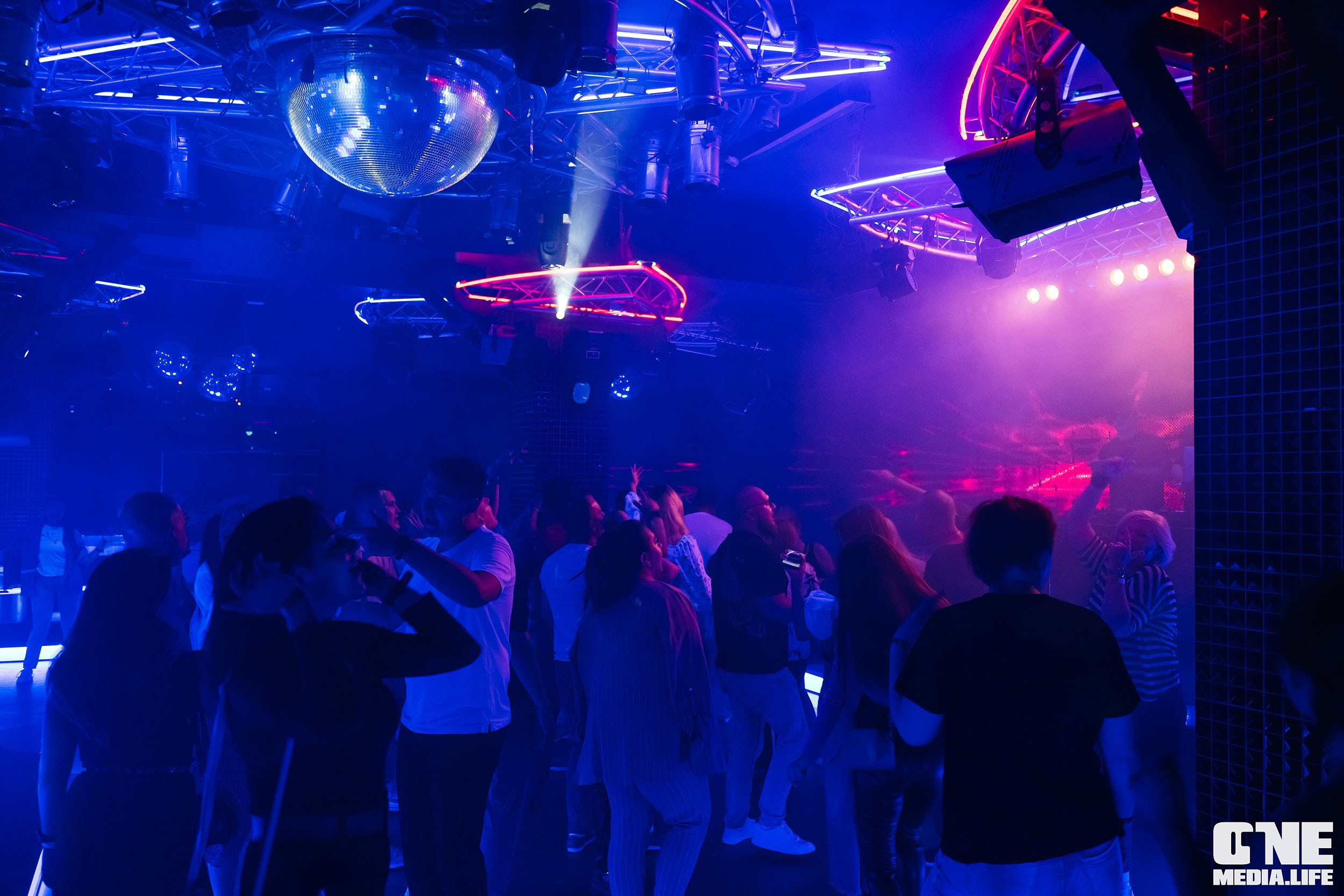 Фоторепортаж из РК Планета. One Media Life: фоторепортажи, фотоотчеты с мероприятий и заведений