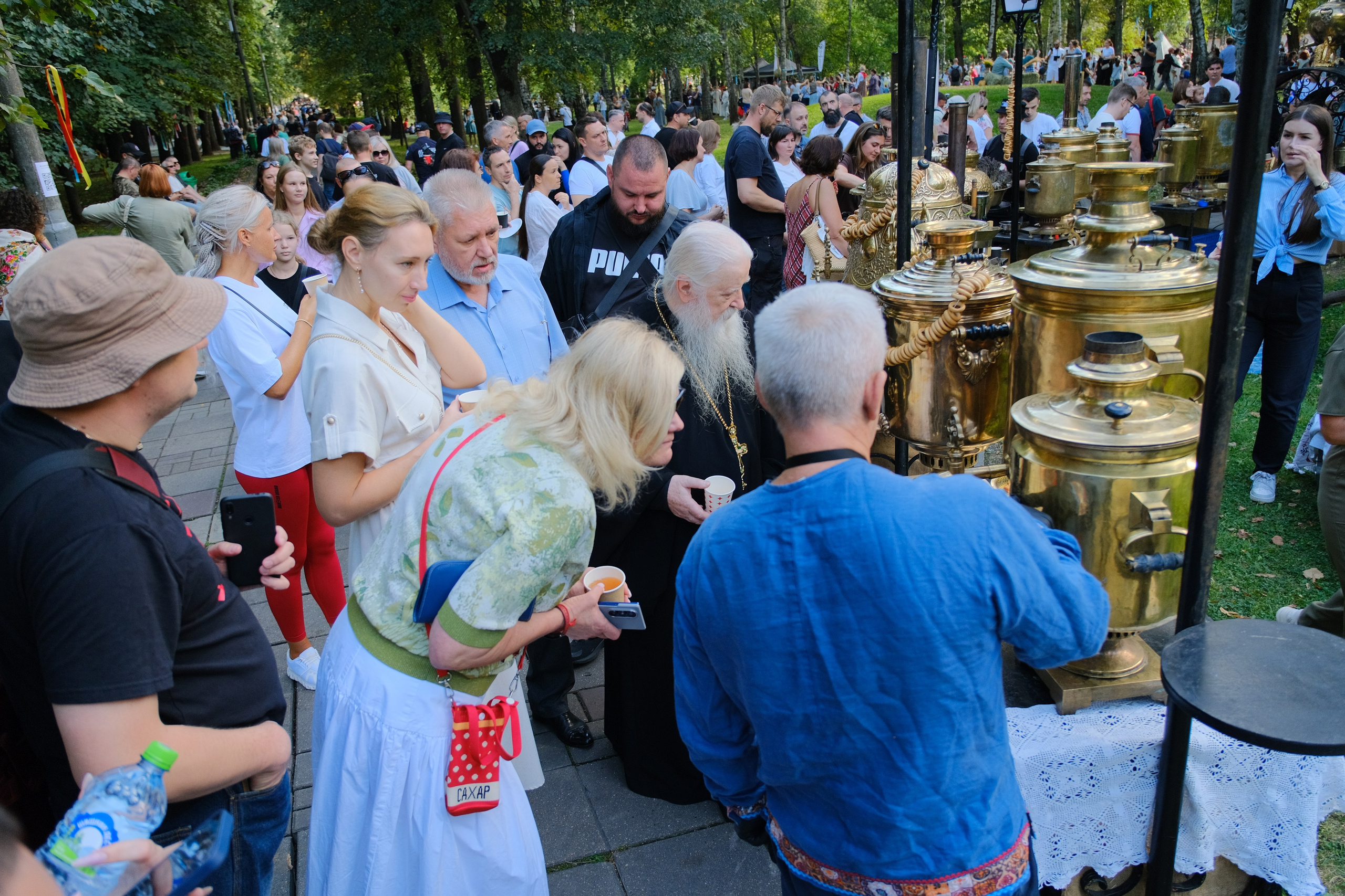 Фестиваль «НАШИ КОРНИ». Илья Варакин — фотограф в Москве