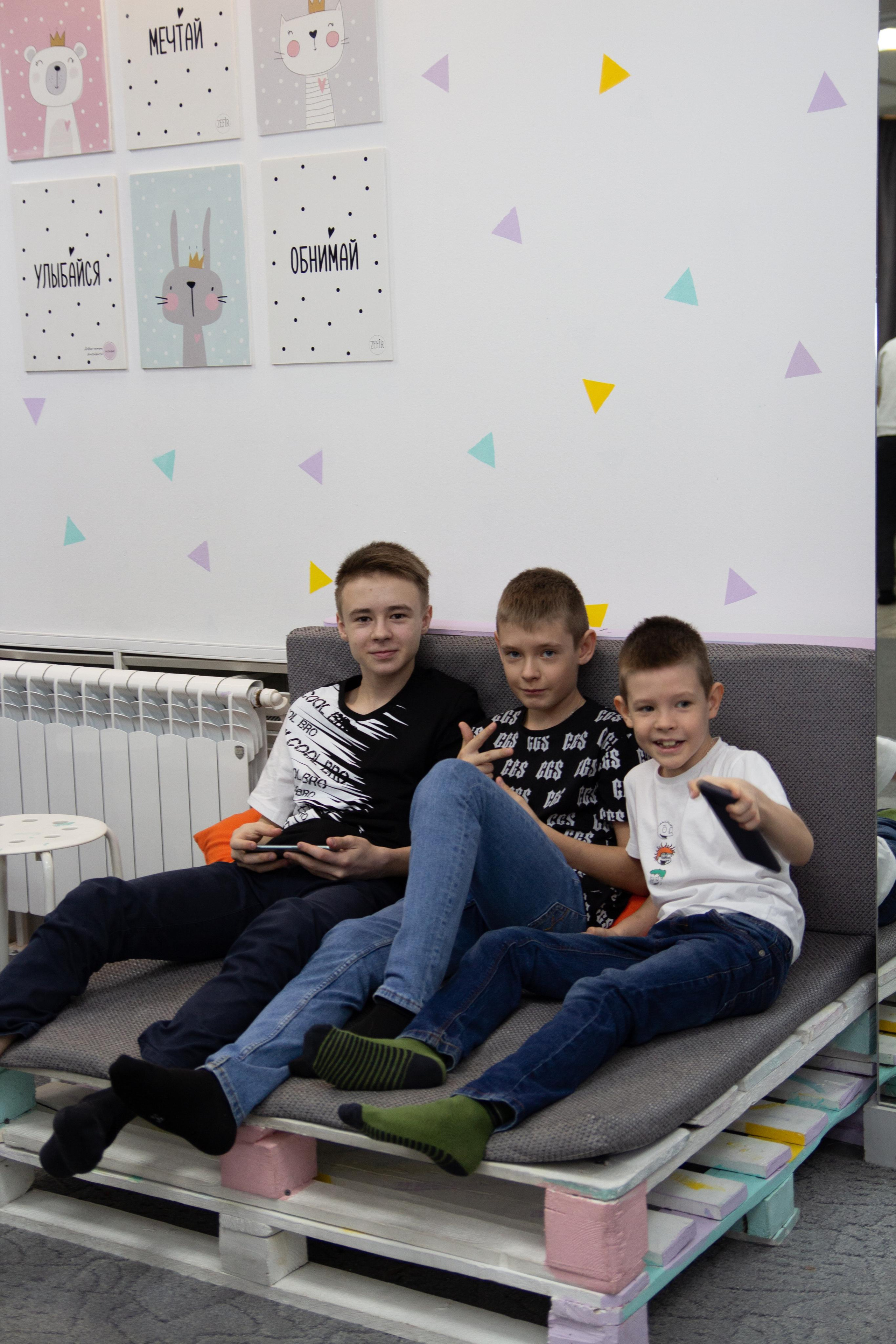 День рождения в стиле Уэнздей. Фотограф Ирина Колесникова