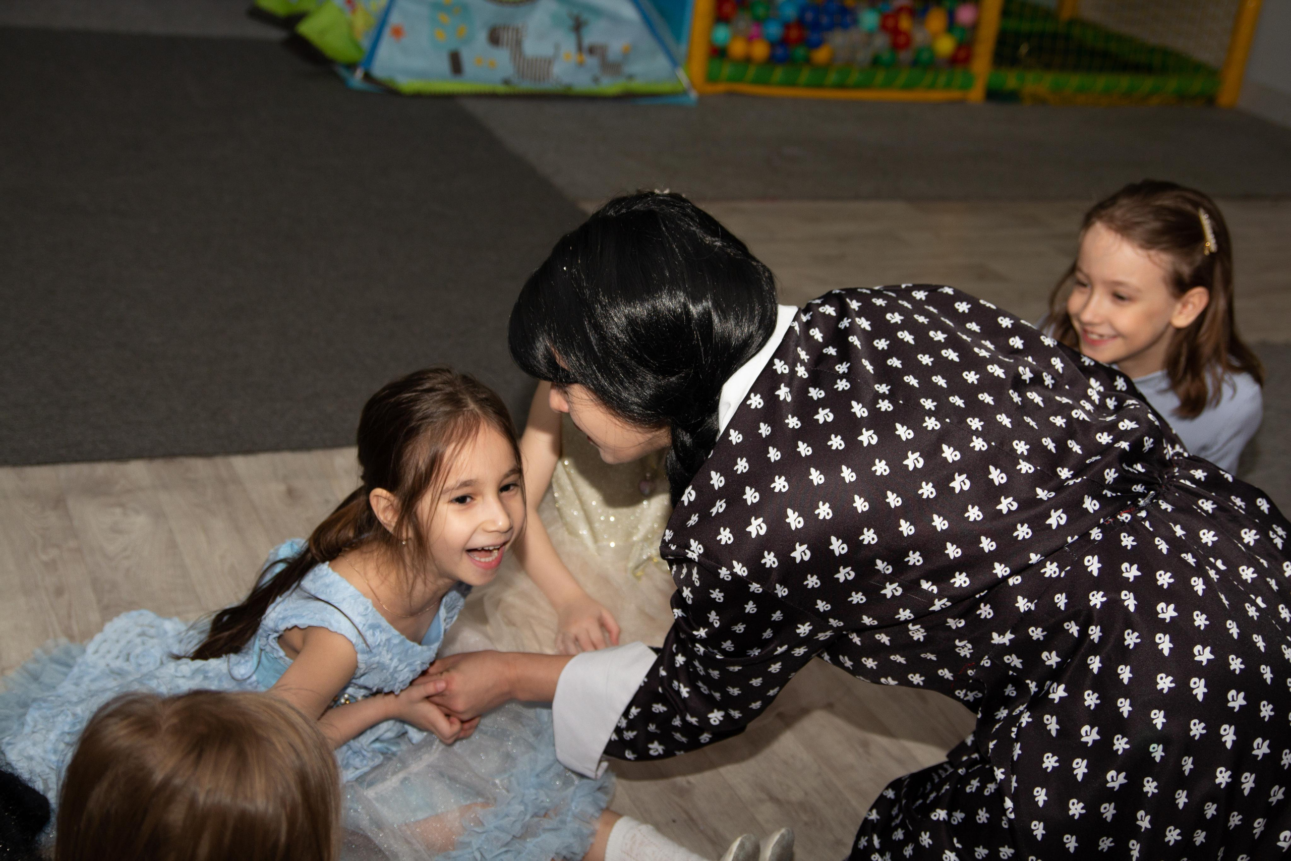 День рождения в стиле Уэнздей. Фотограф Ирина Колесникова