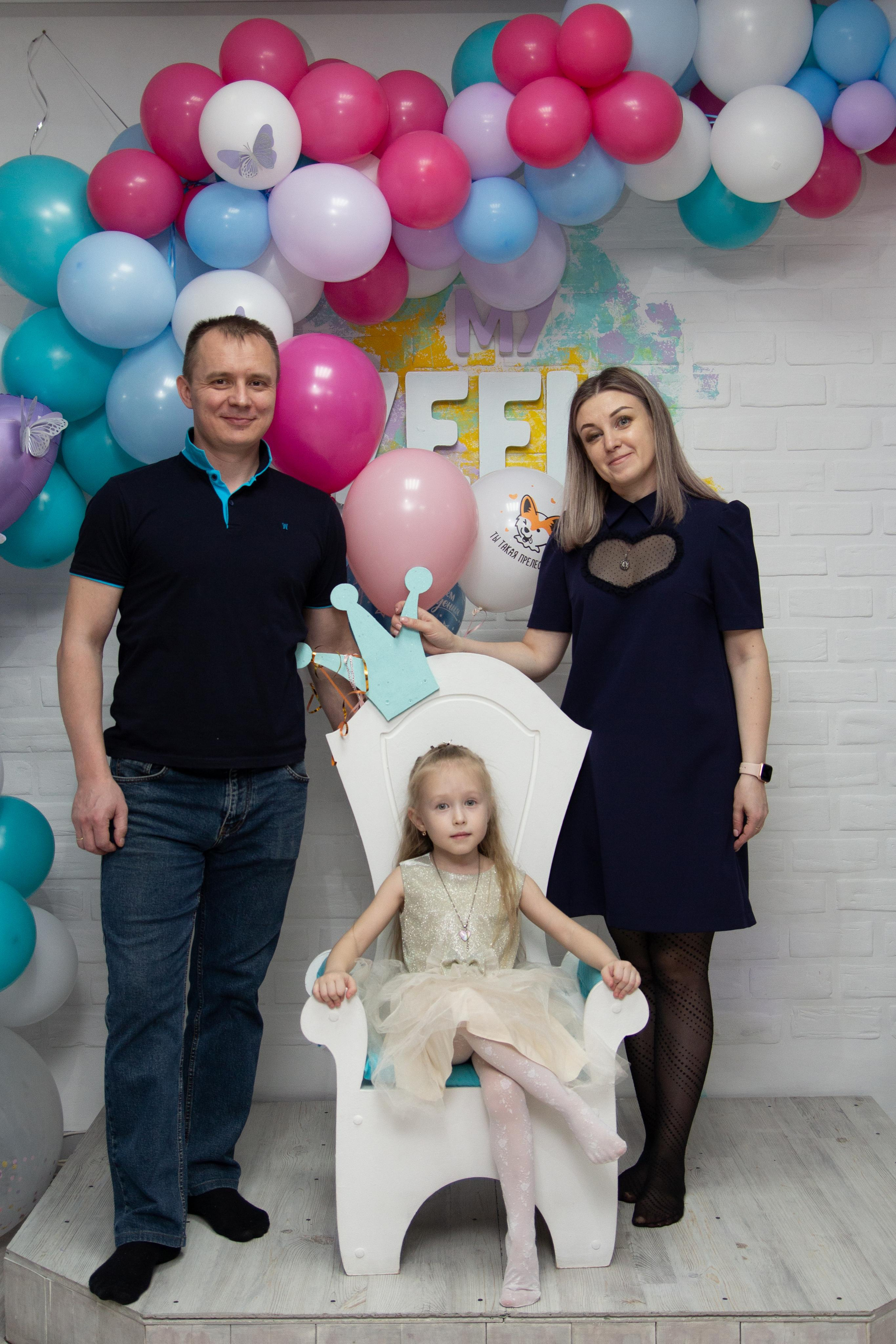 День рождения в стиле Уэнздей. Фотограф Ирина Колесникова