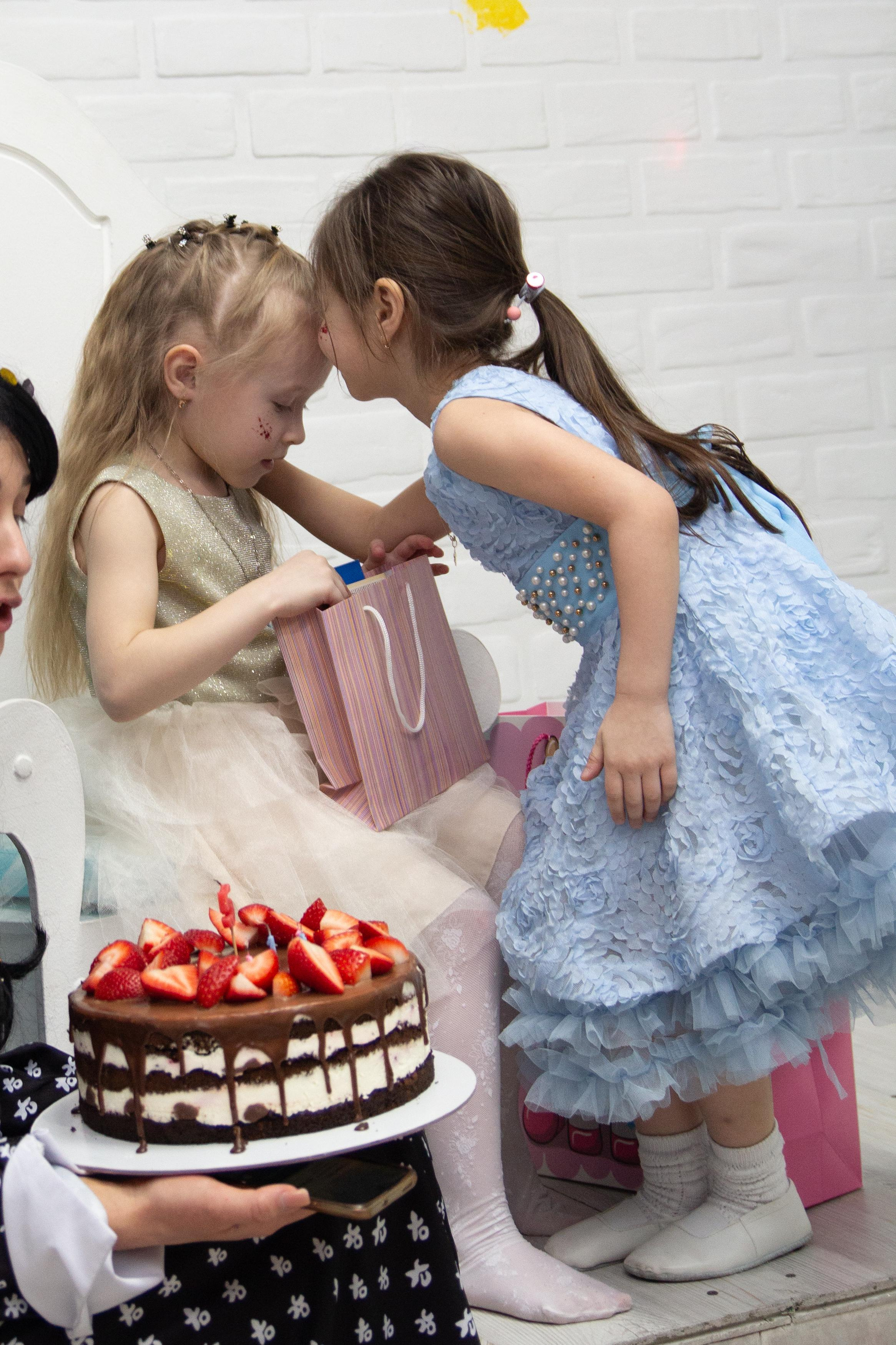 День рождения в стиле Уэнздей. Фотограф Ирина Колесникова