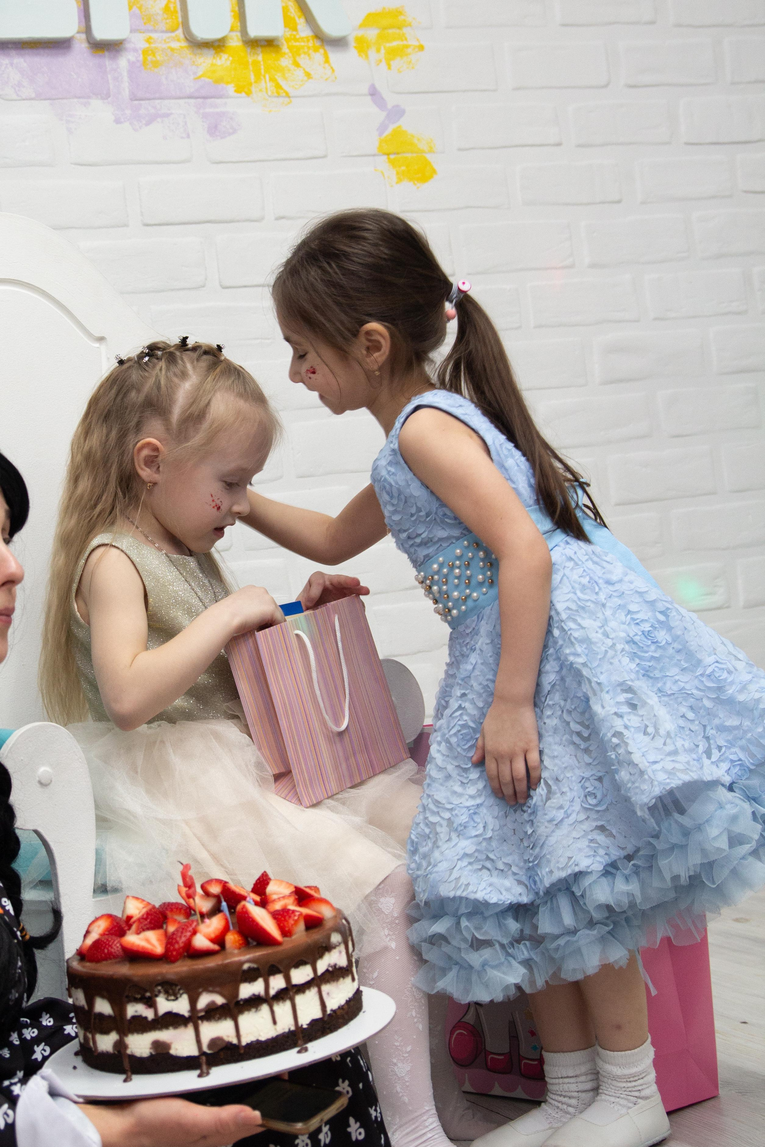 День рождения в стиле Уэнздей. Фотограф Ирина Колесникова