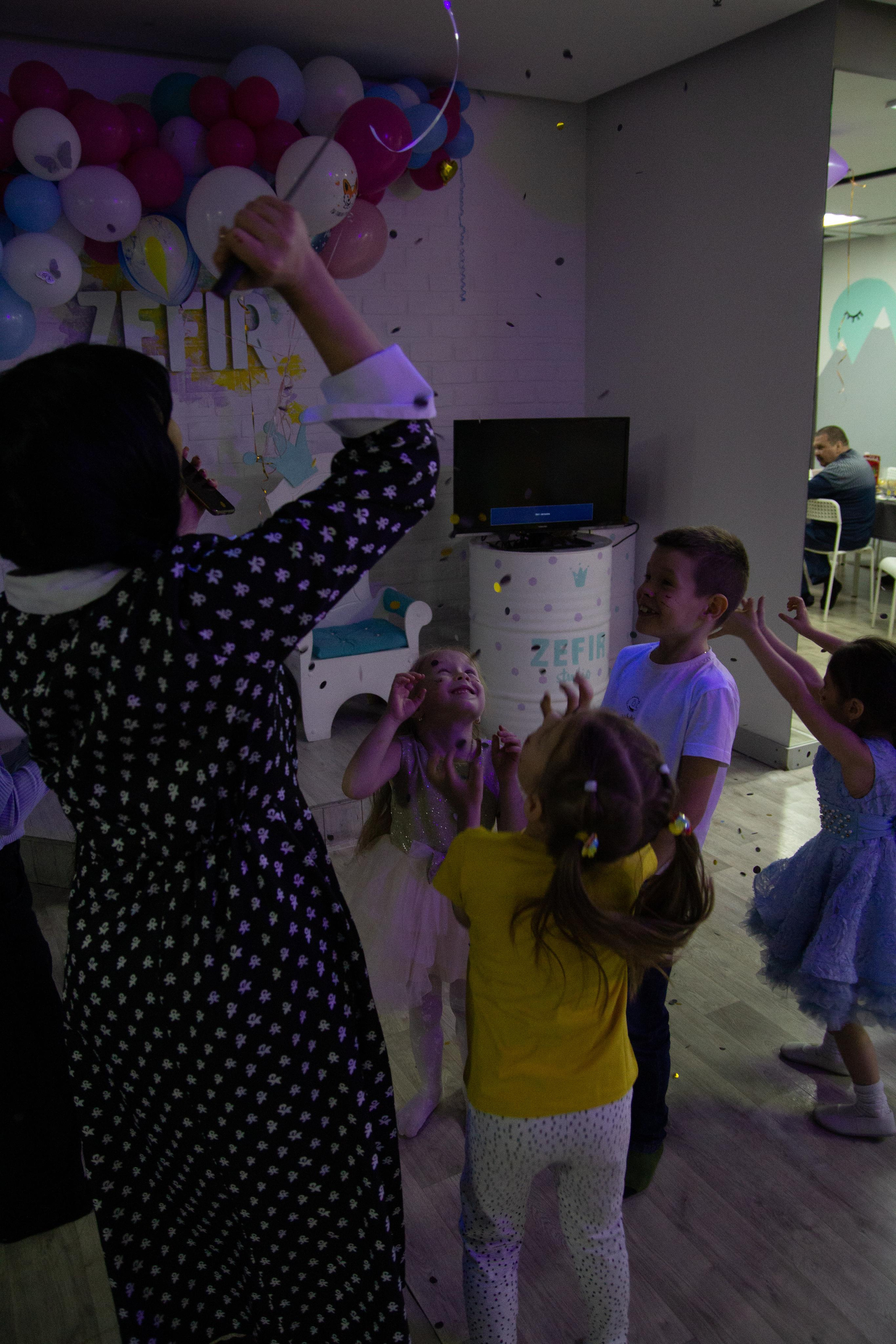 День рождения в стиле Уэнздей. Фотограф Ирина Колесникова