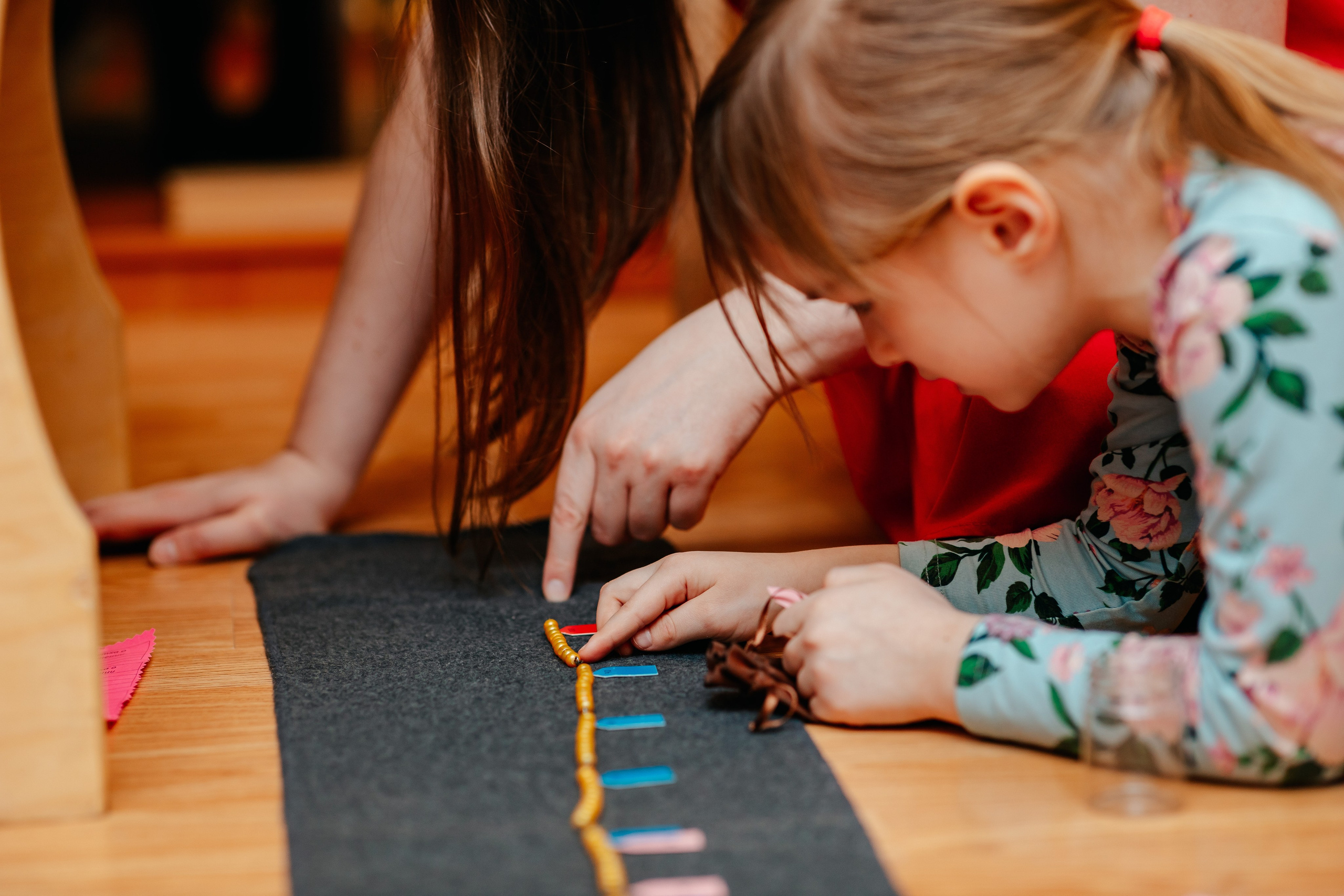 8 марта в Монтессори-саду. Семейный lifestyle фотограф в Санкт-Петербурге Людмила Пахомова