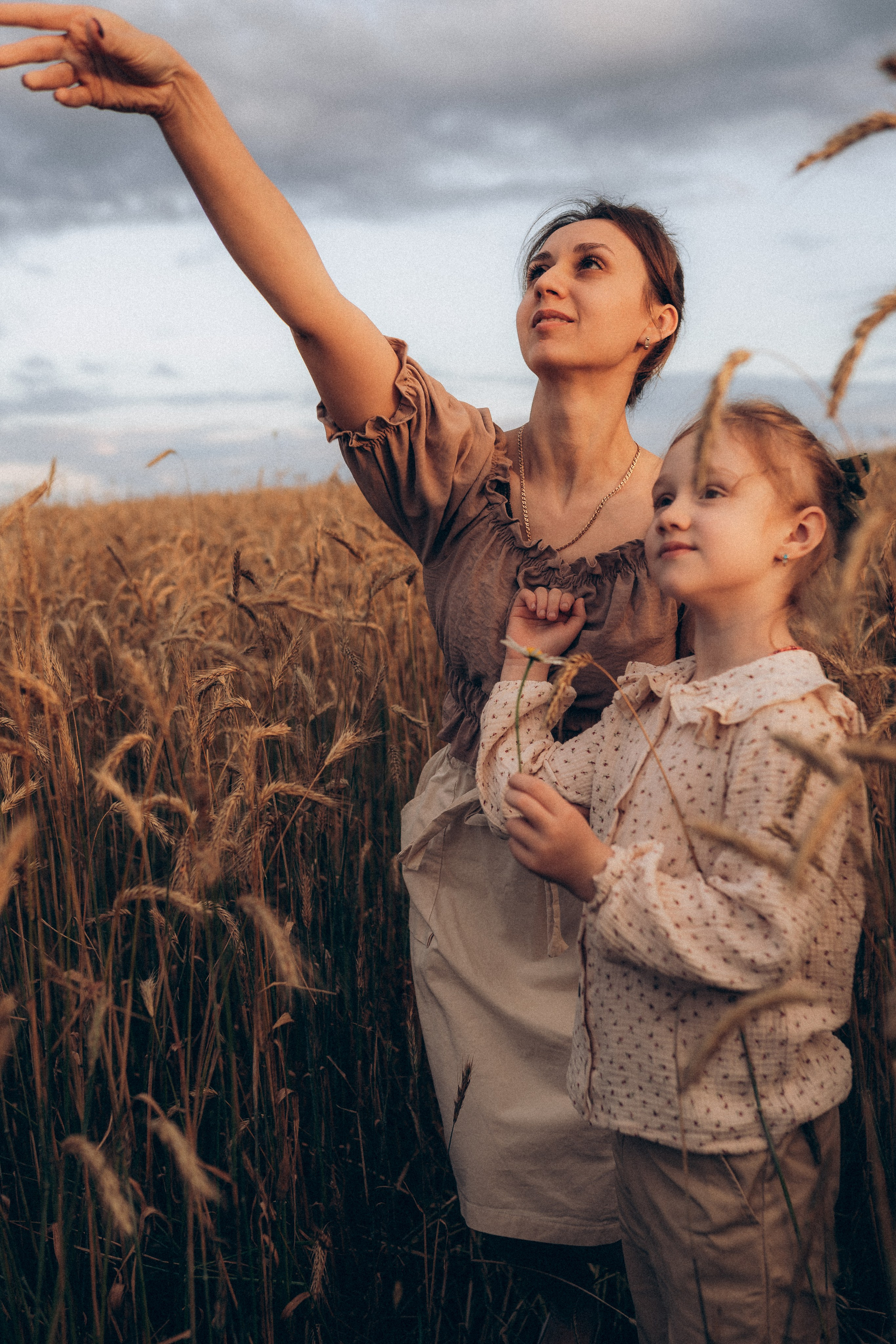 Алёна и семья. Фотограф Торопец Кристина Абрамова Kanwellia photography