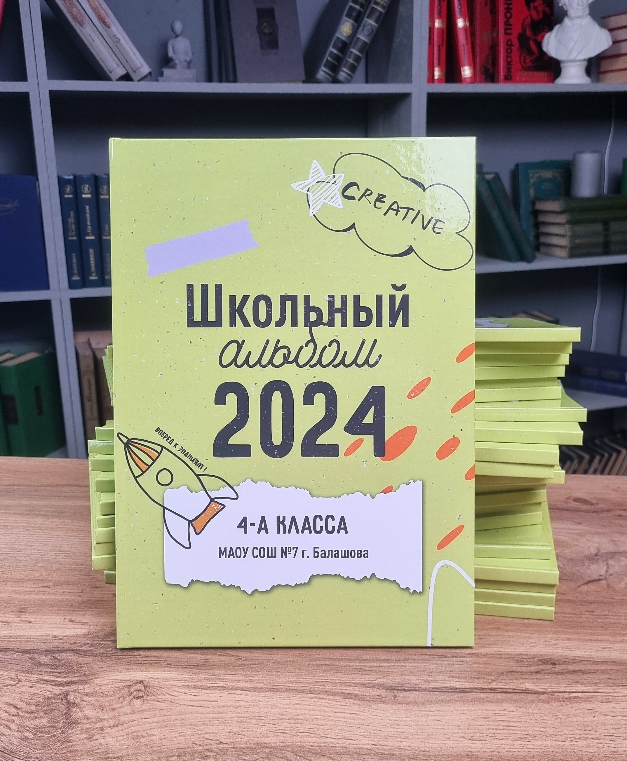 S Фотоальбом «Зеленый» 2400 руб. Фотограф Петров Александр Свадьбы, Съемка в студии, Выпускные альбомы г. Балашов