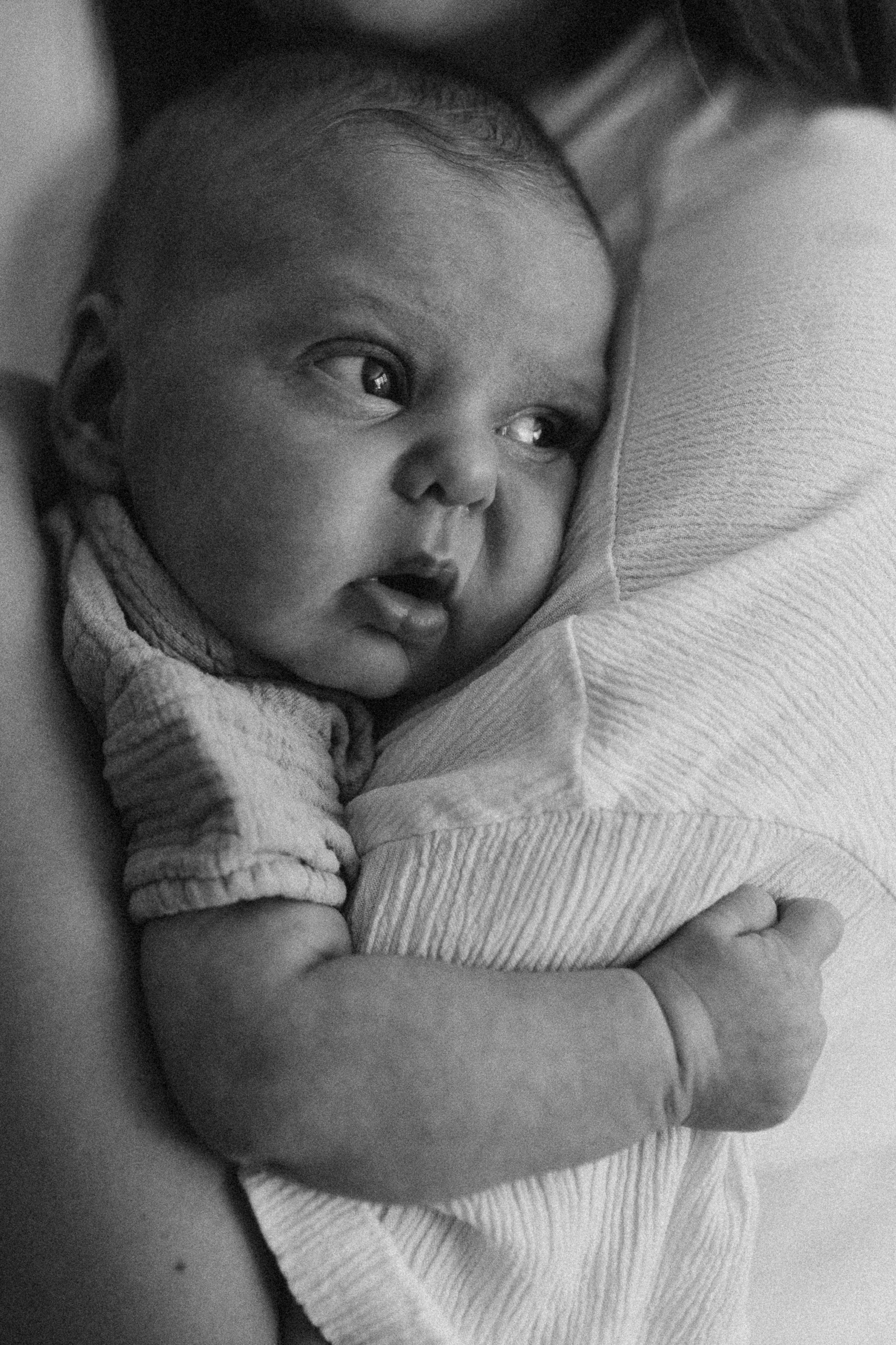 Séance newborn Sasha. Photographe des familles et enfants à Nantes et alentours