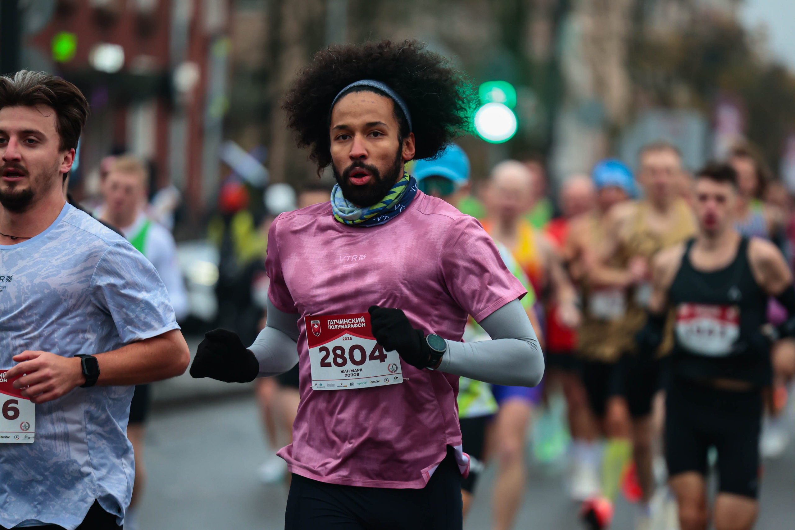 Гатчинский полумарафон 2025. Спортивный фотограф в Санкт-Петербурге Илья Vacool