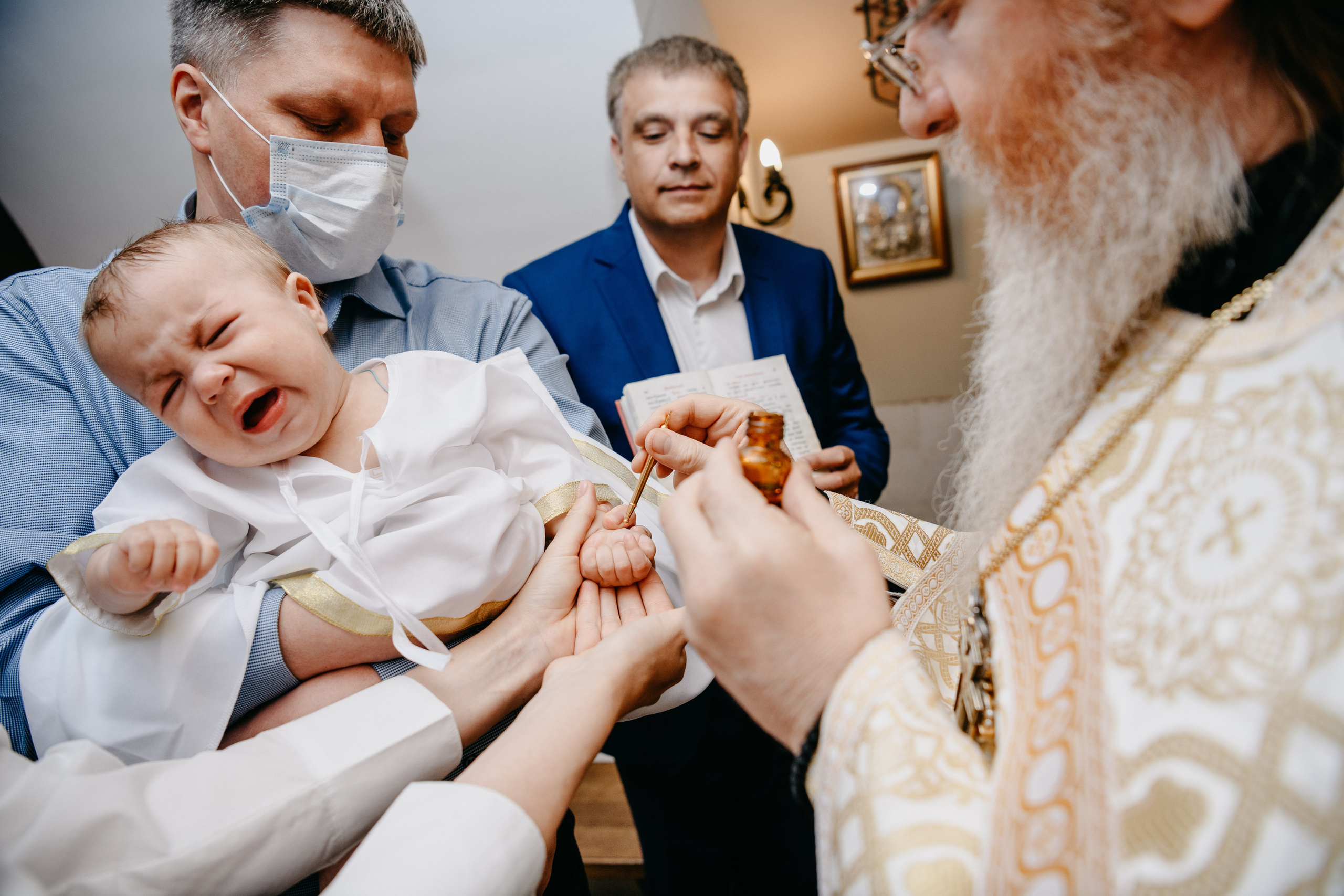 Крещение Александра. Фотограф на выписку из роддома в Москве и МО