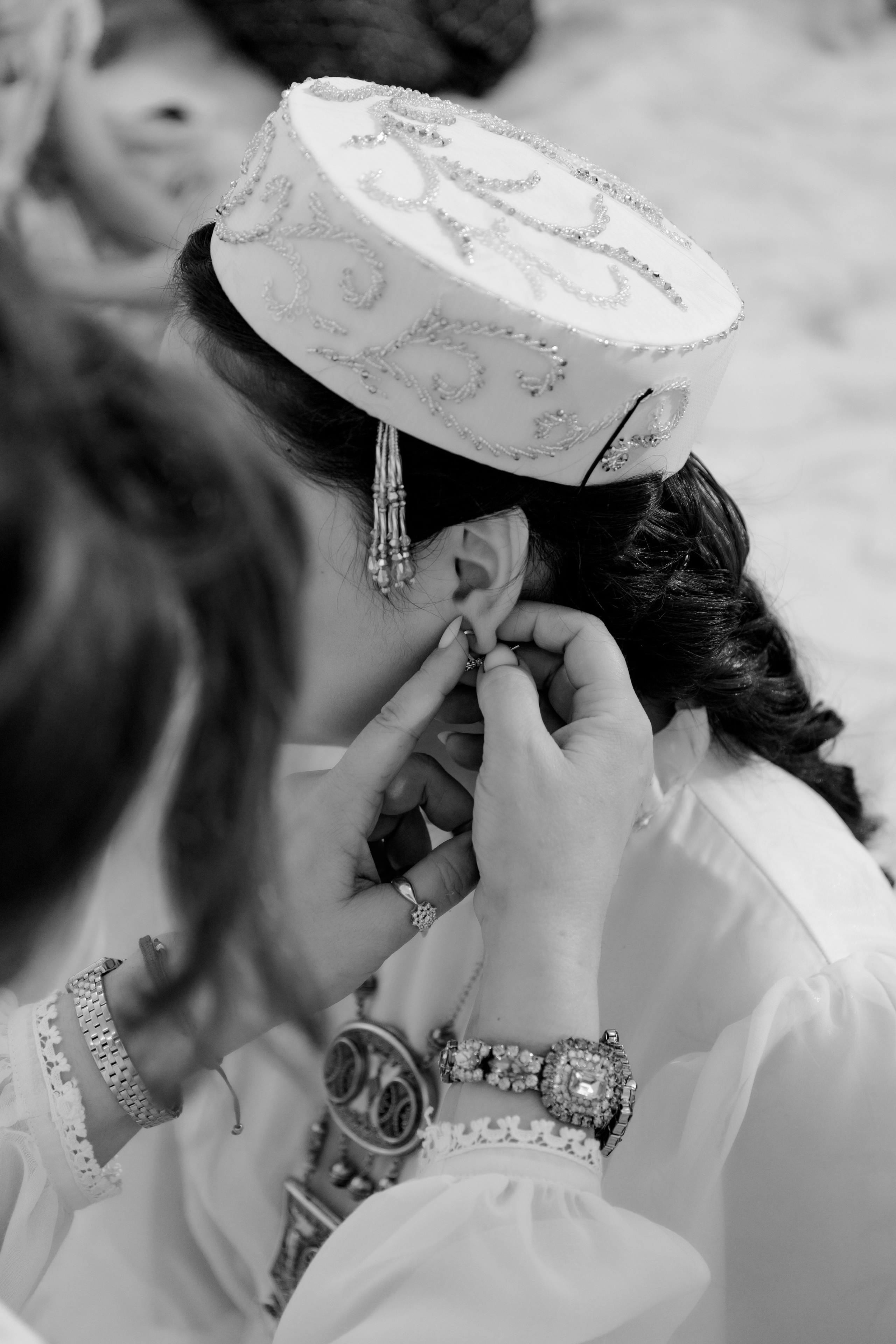 Aynur — syrğa salu. Wedding and Love story Photographer