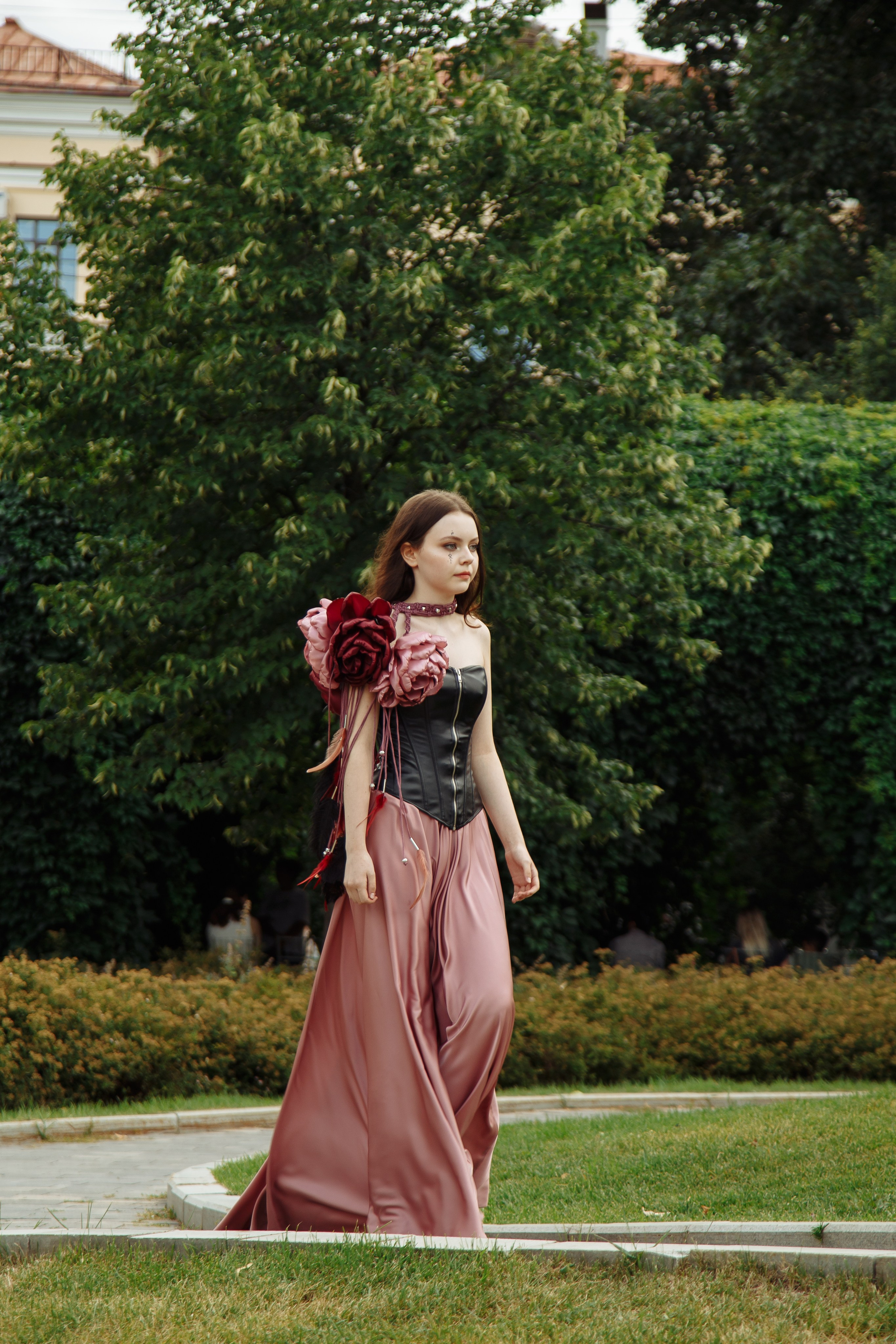 Зеленый подиум. Свадебный Семейный Репортажный фотограф в Москве