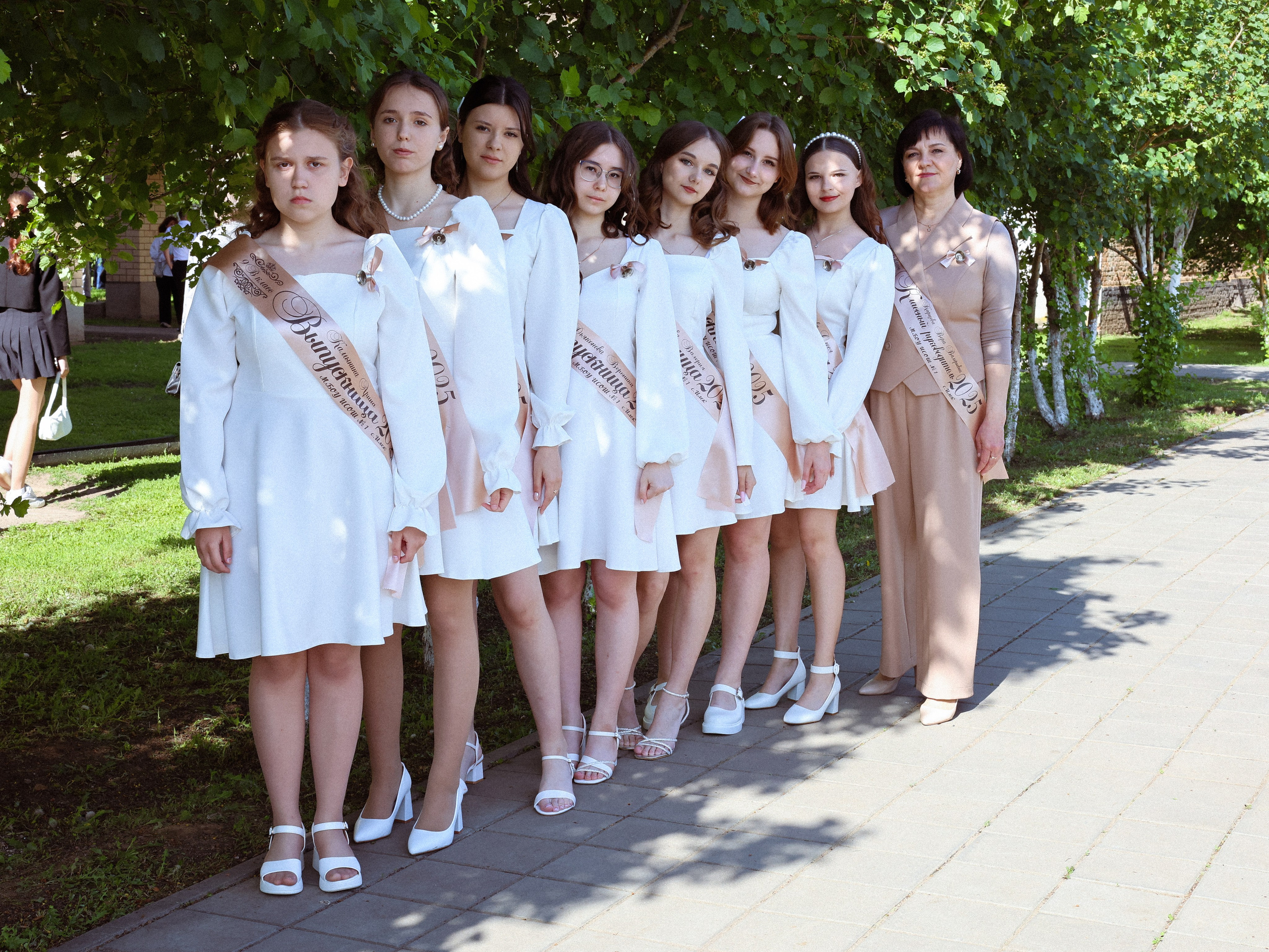 Последний звонок 2025. Мания, портретный фотограф в городе Оренбург