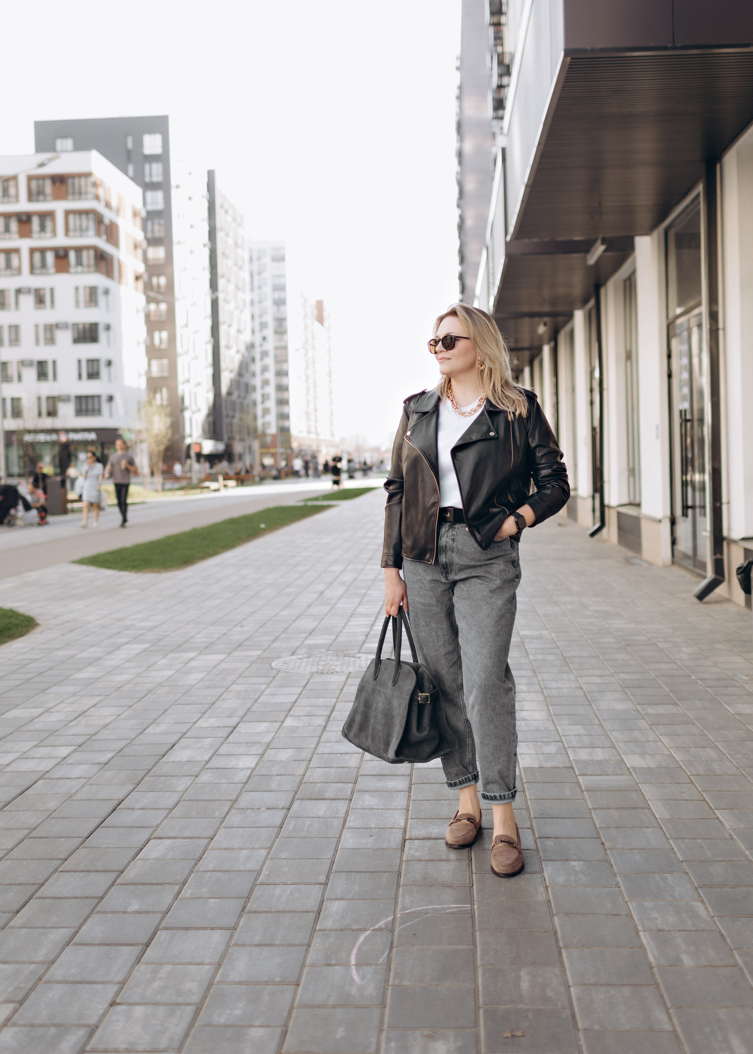 женский портрет прогулка город lifestyle съемка Москва