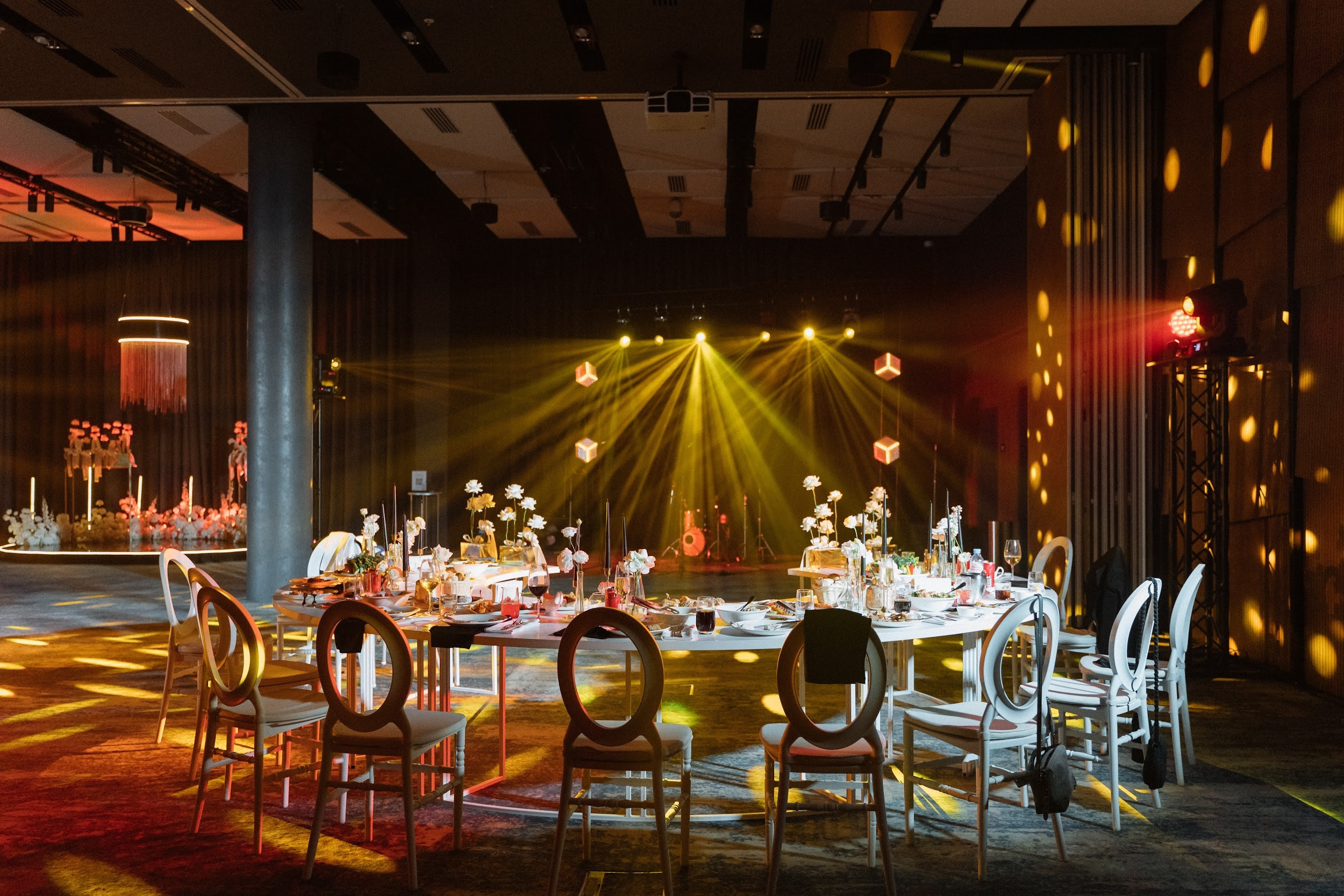 25 гостей. Бюджет 1.0 млн. Организатор свадеб в Ростове-на-Дону