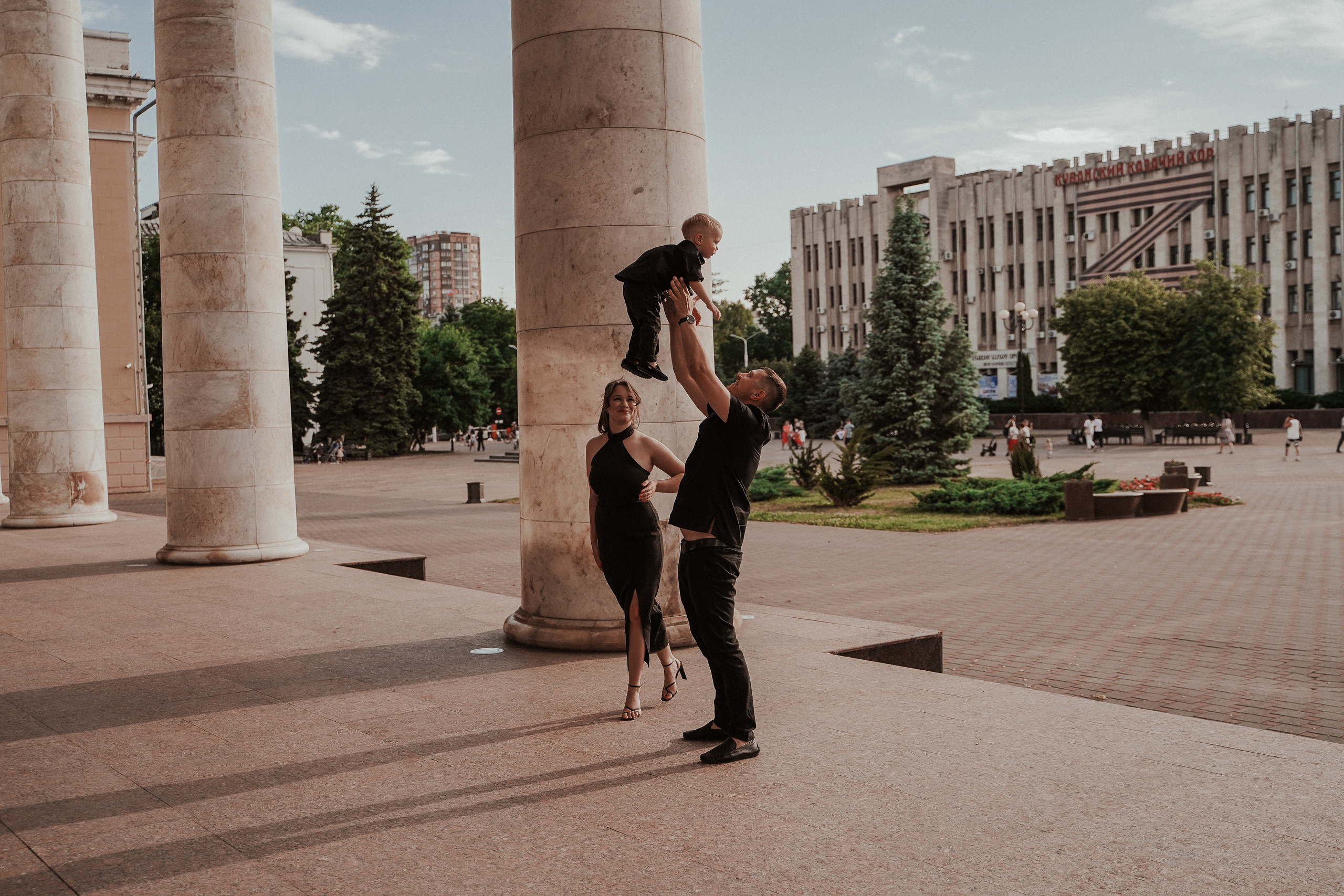 Городская съемка с малышом. Семейный и женский фотограф в Краснодаре Анастасия Приймак
