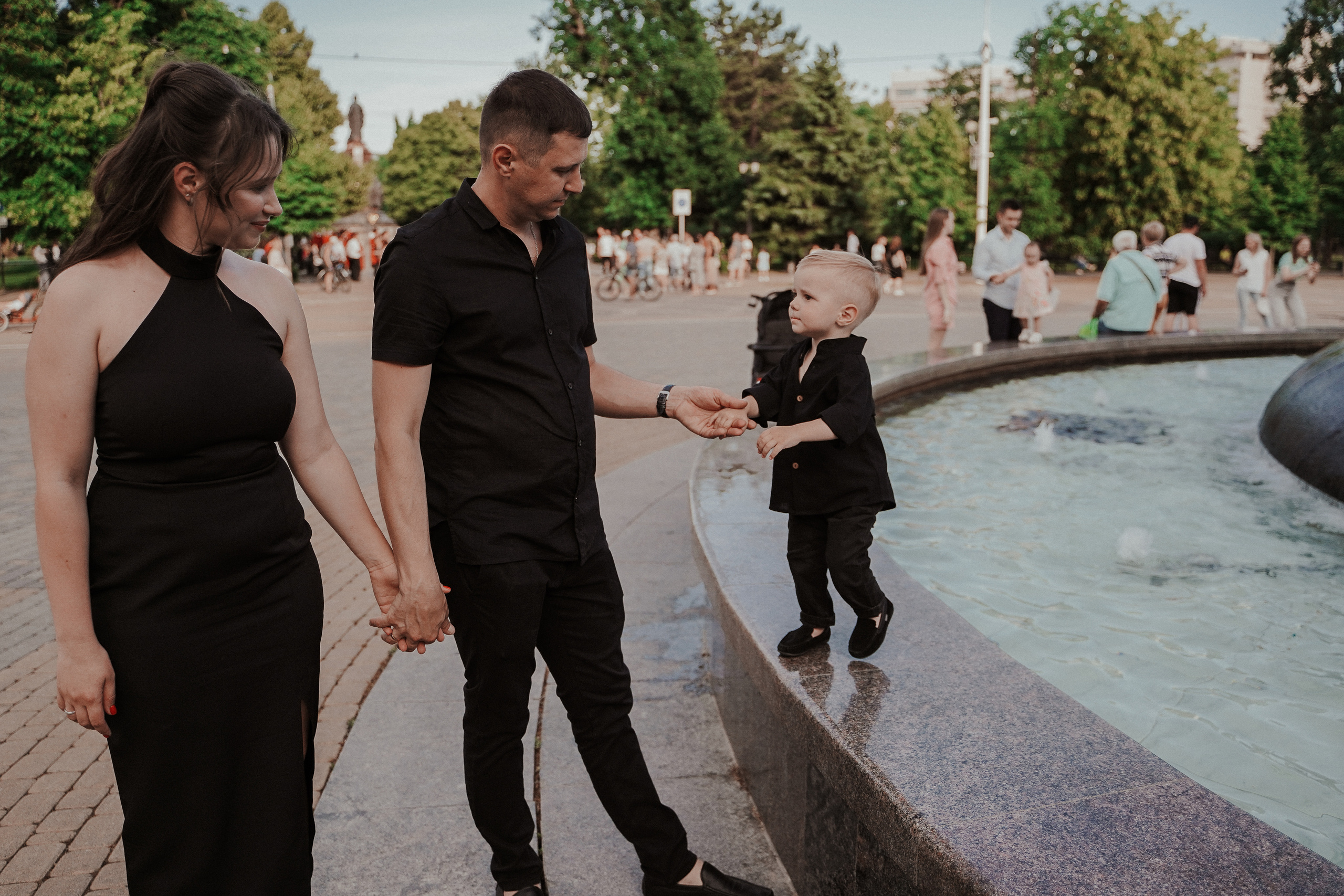 Городская съемка с малышом. Семейный и женский фотограф в Краснодаре Анастасия Приймак