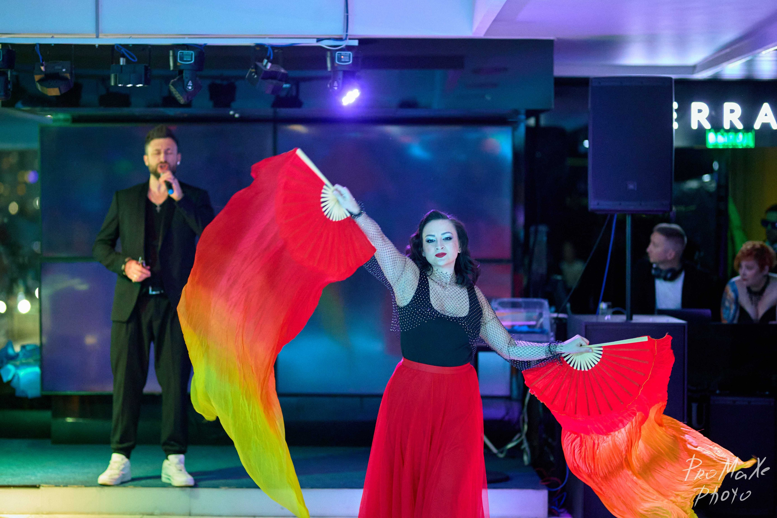 Зал КРАСА МАСС-МЕДИА ЧУВАШИИ. Владимир Суздалов (ProMaXe) — Портретный фотограф, тематические фотосессии в Чебоксарах