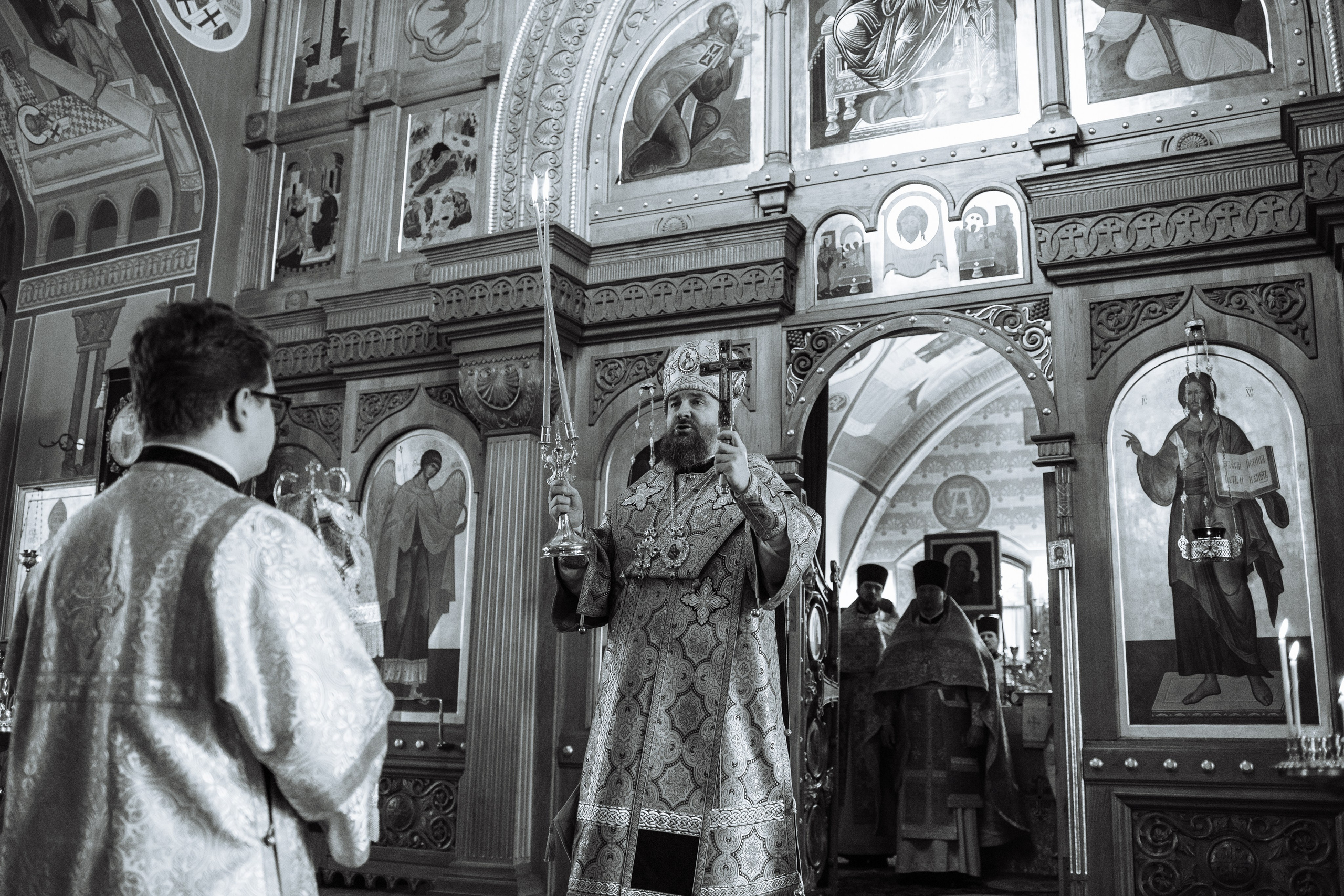 Служба Григория, митрополита, управляющего делами Московской Патриархии. Семейный фотограф Николаева Ольга