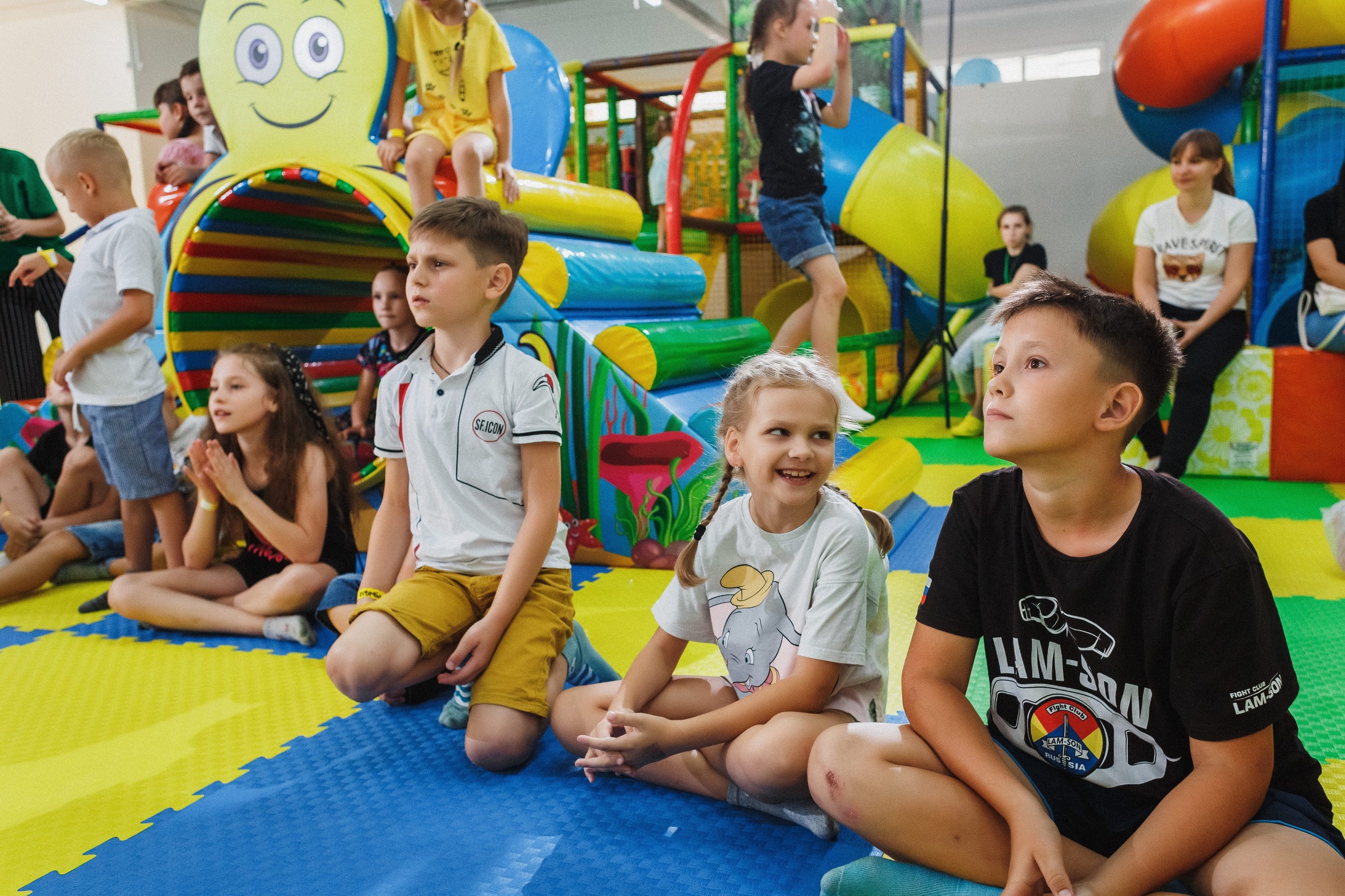 Волшебные моменты: детский праздник в игровой Клумба, Таганрог. Свадебный и семейный фотограф в Таганроге Бакарюк Антон