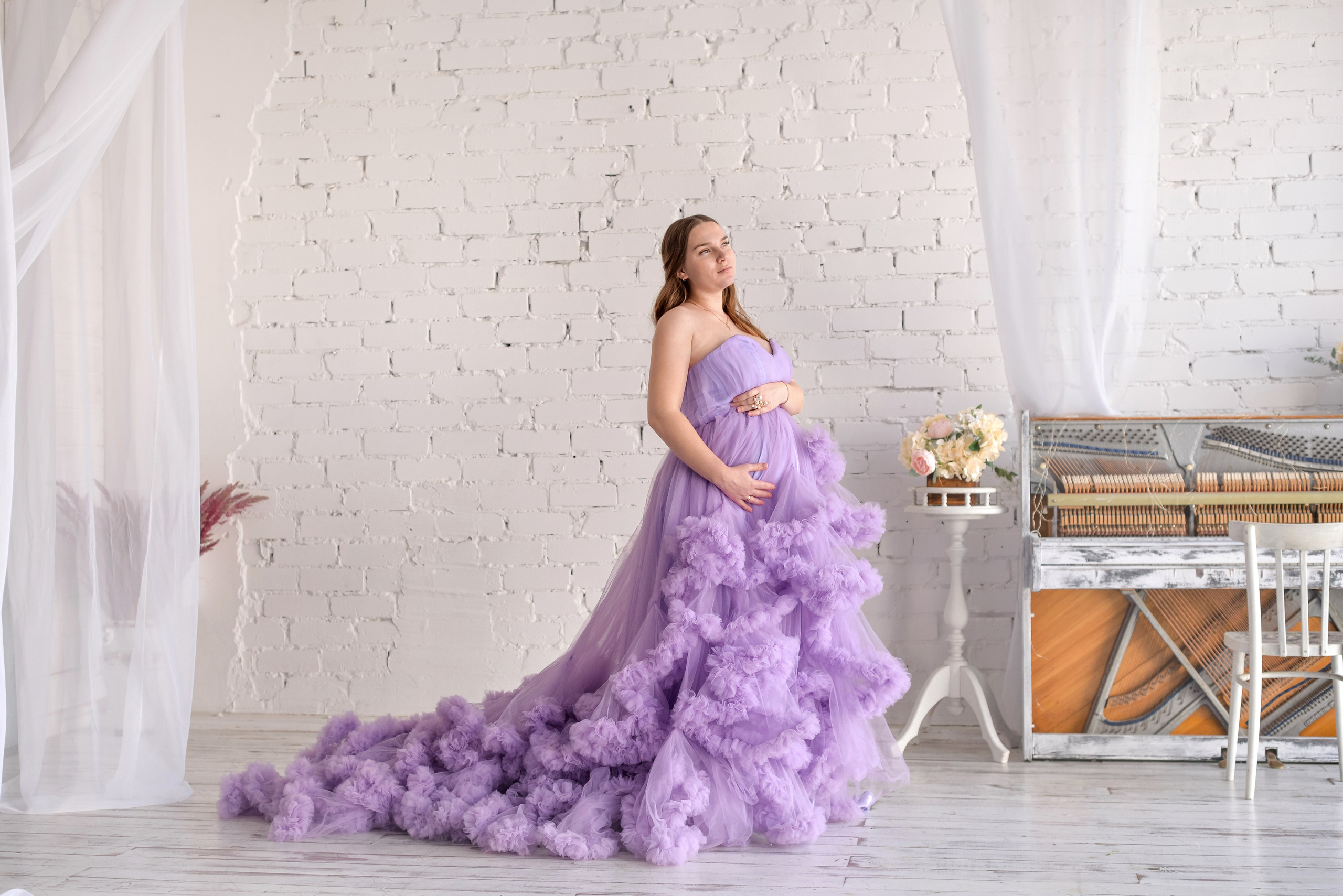 Алена и Дима беременность в студии. Семейный и свадебный фотограф Галина Абакумова, фотосессии в Белгороде