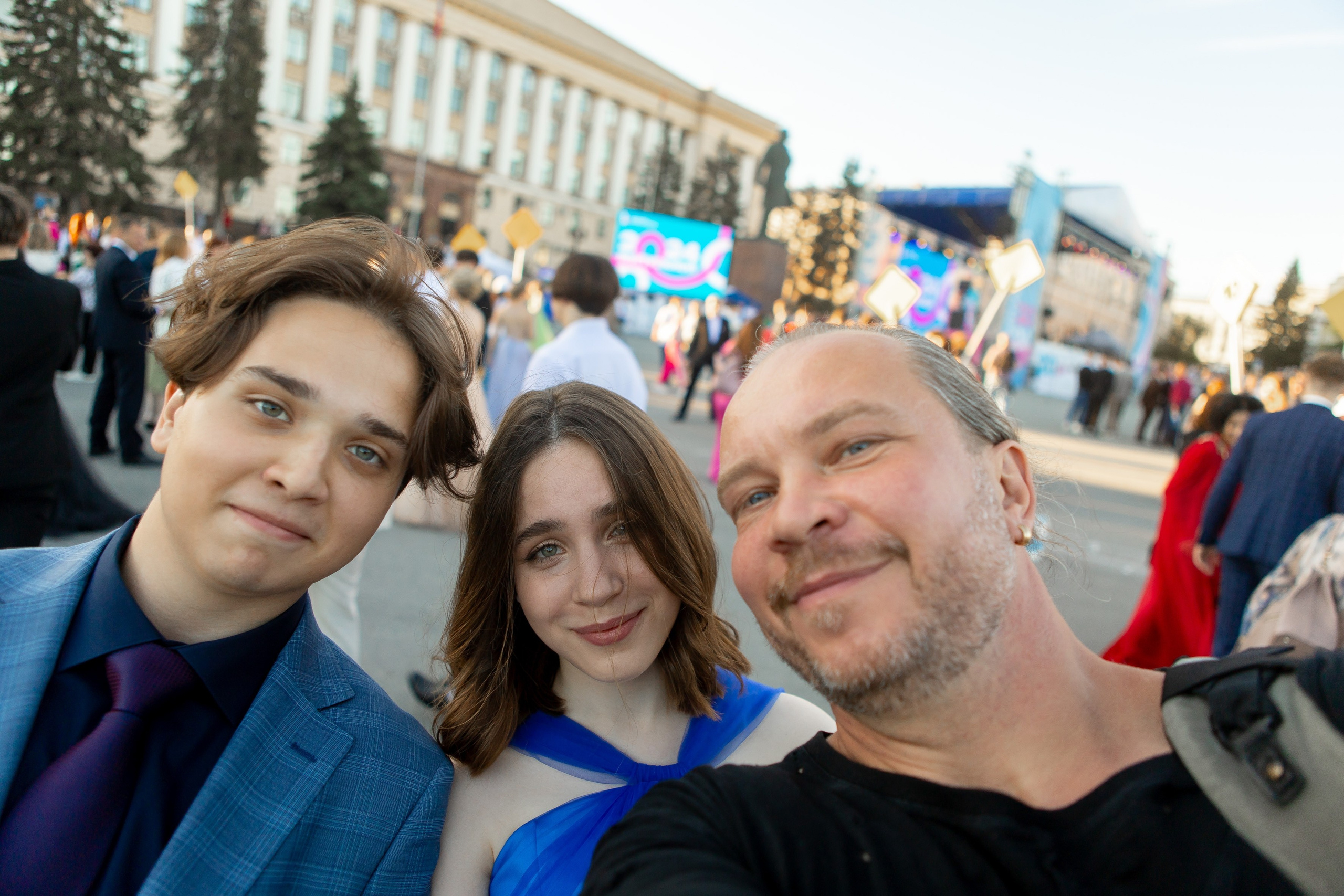 Выпускной Гимназия 12 2024 г. Свадебный и портретный Фотограф в Липецке Дмитрий Котюков