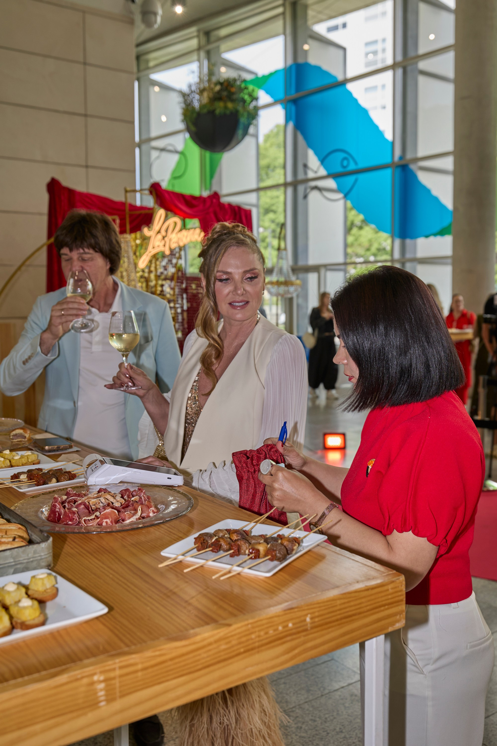 La Persona Awards 2026. Fotógrafa, videógrafa y piloto de dron en Valencia, España - Anna Baranova