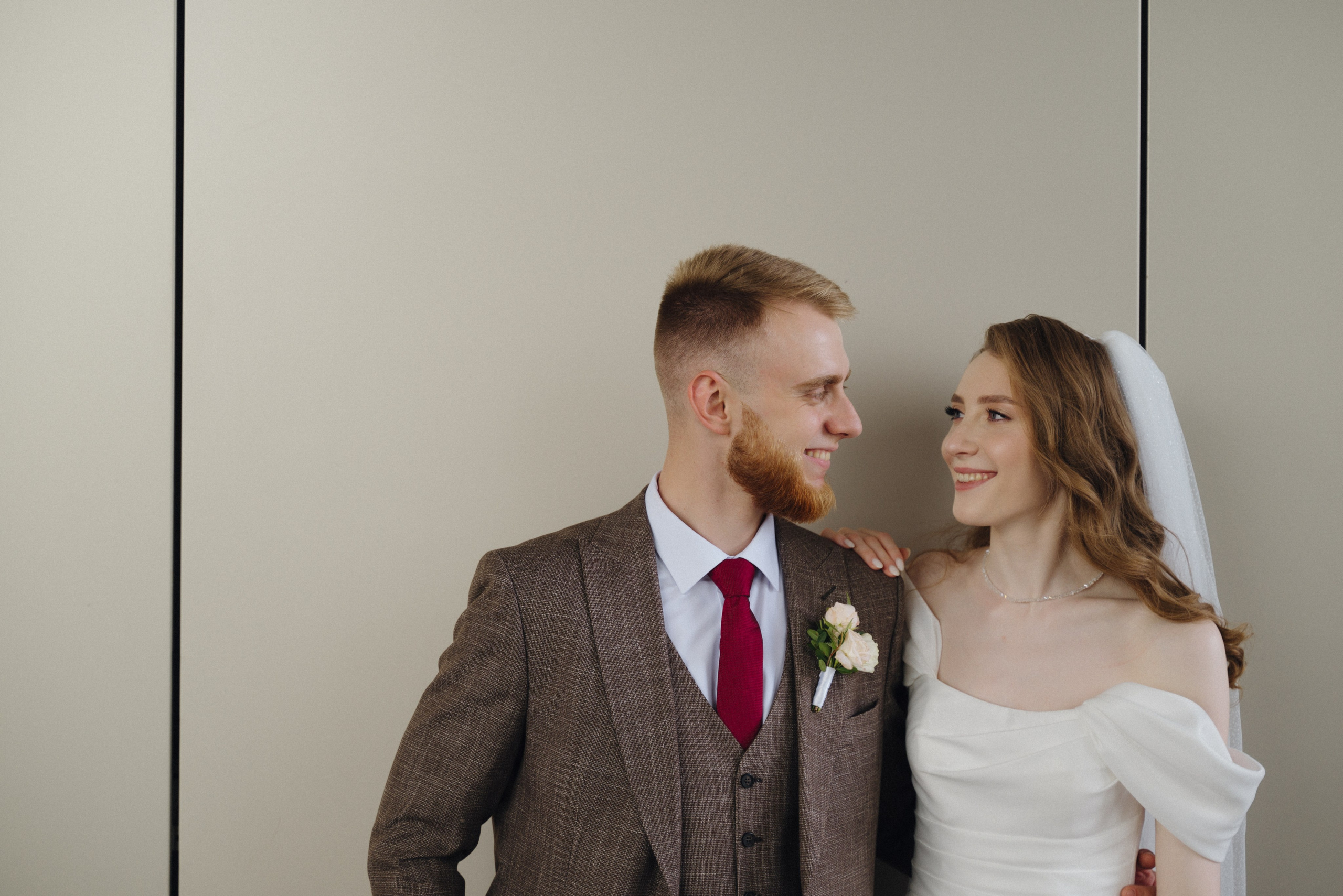 Елена и Артём. Репортажный и свадебный фотограф в Сургуте