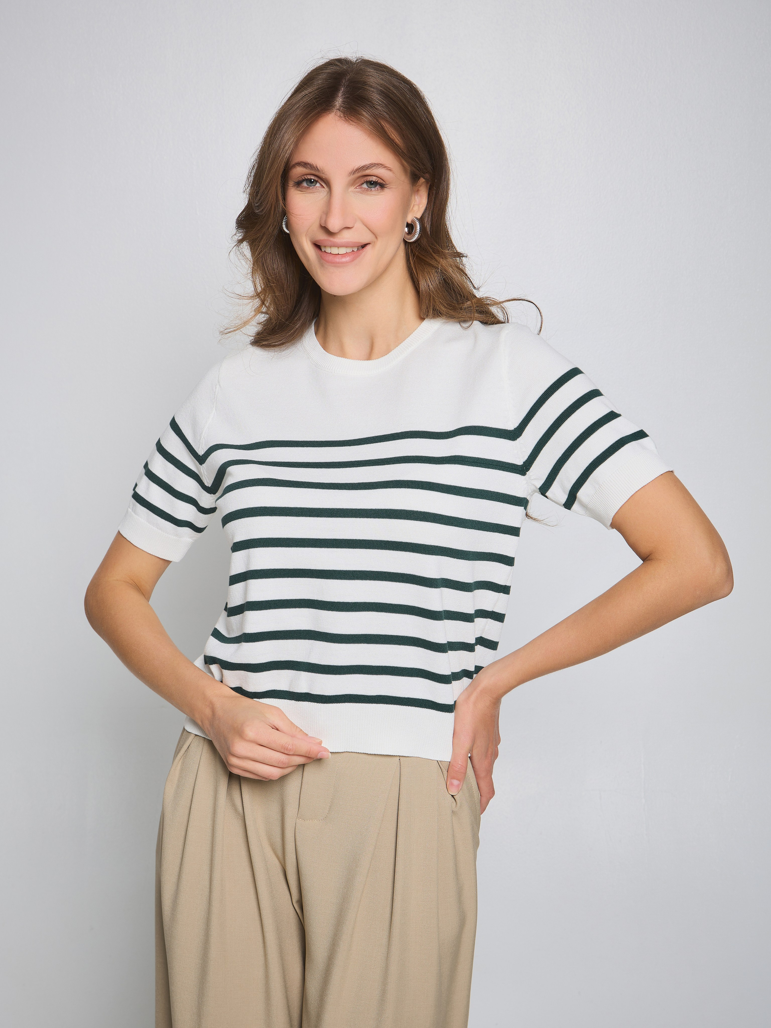 Одежда для маркетплейсов. Фотограф Руслан Потапов в Краснодаре