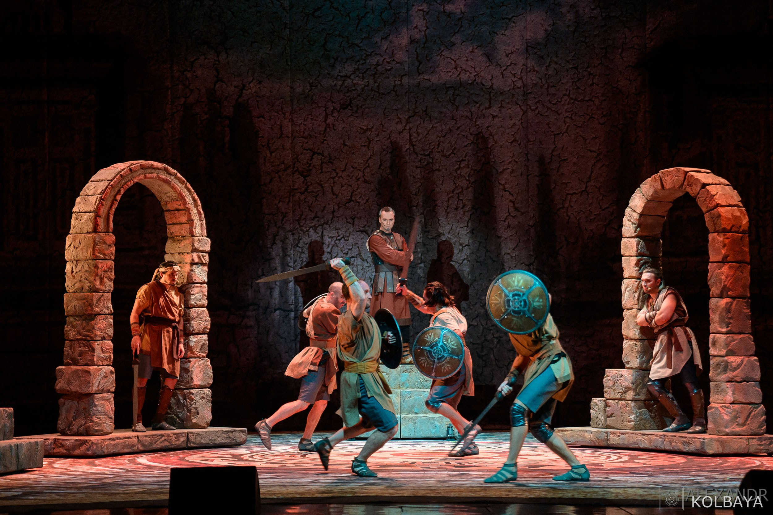 Фоторепортаж со спектакля Гладиатор в Театре Терезы Дуровой. Концертный и театральный репортажный фотограф в Москве Александр Колбая