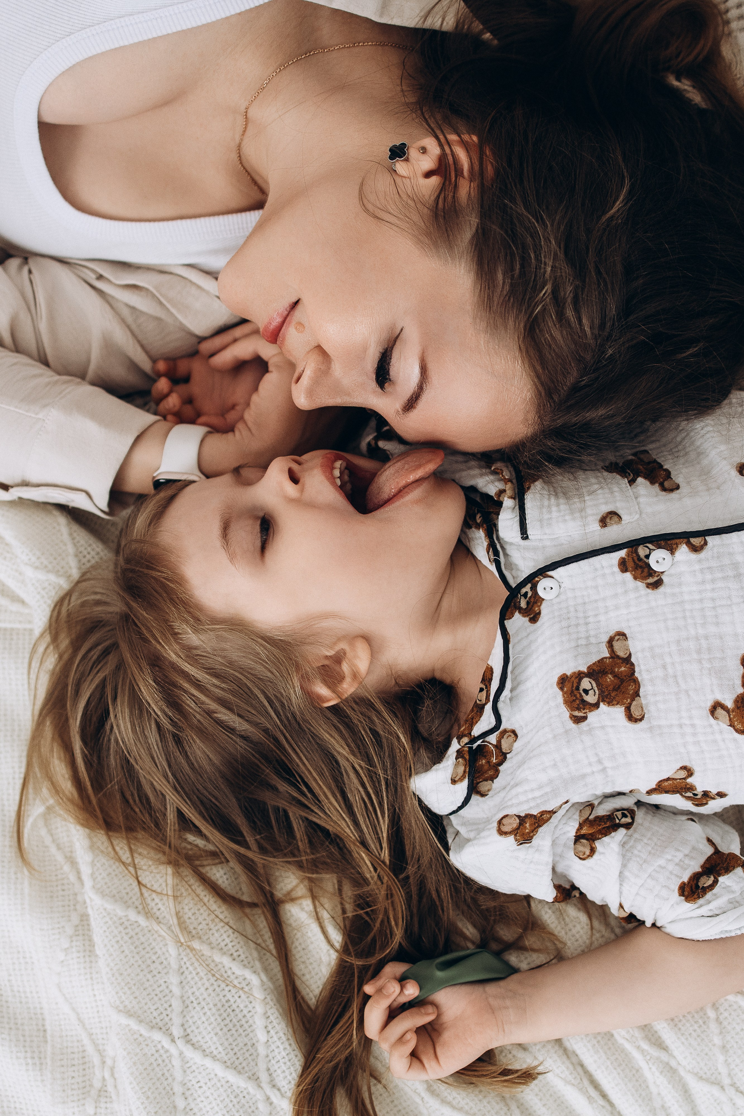 Людмила с Сонечкой и Ваней в студии. Семейный фотограф в Москве Марина Петра